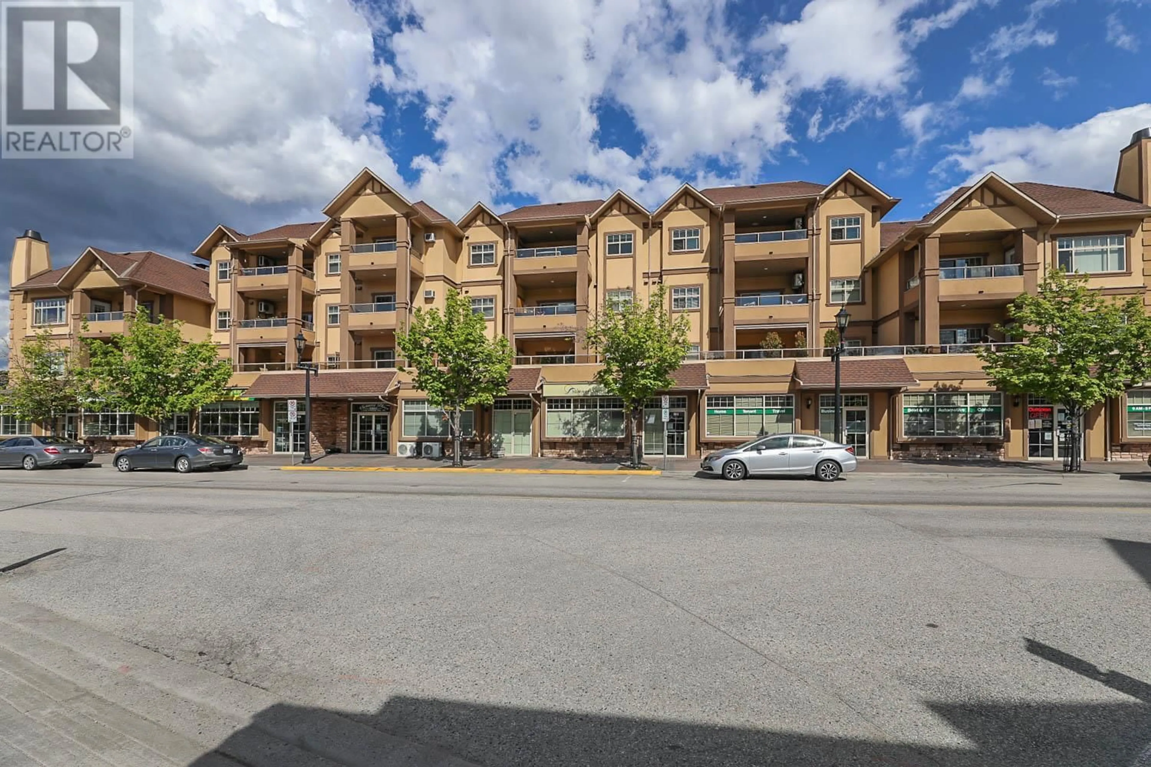 Patio, unknown for 205 - 13615 VICTORIA ROAD NORTH, Summerland British Columbia V0H1Z5