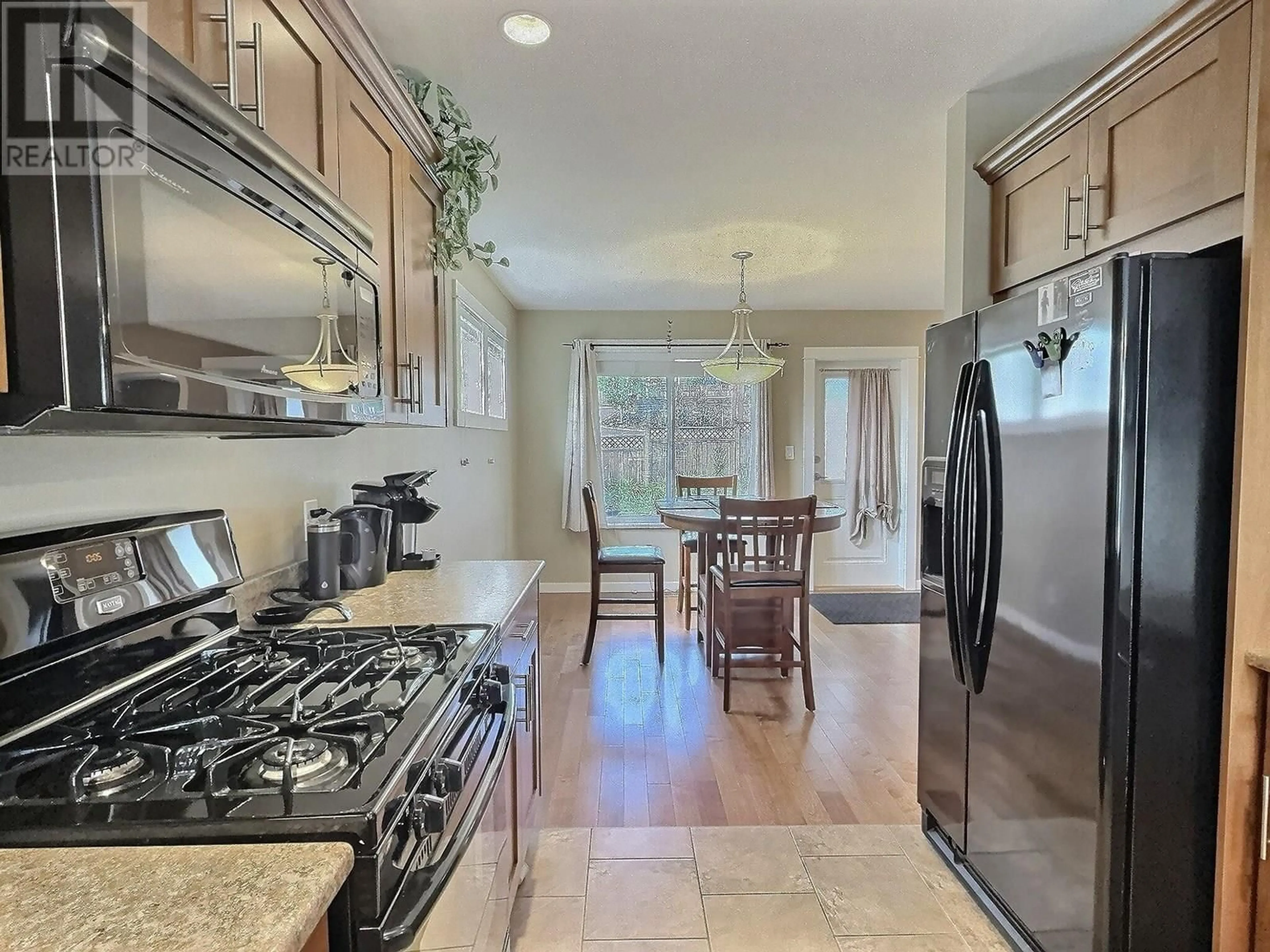 Open concept kitchen, ceramic/tile floor for 38 - 900 STAGECOACH DRIVE, Kamloops British Columbia V2B0B7