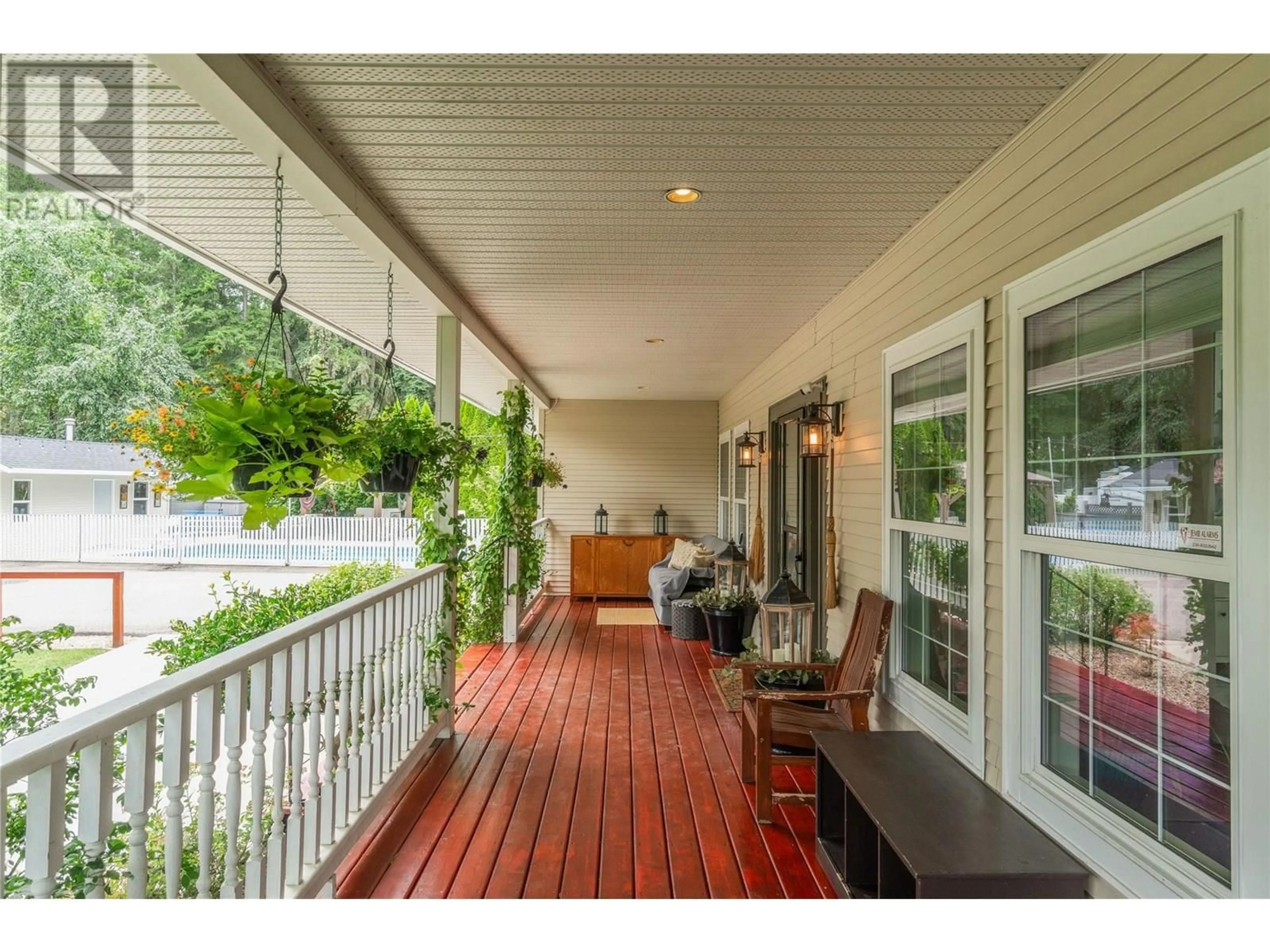 Patio, street for 2662 BLIND BAY ROAD, Blind Bay British Columbia V0E1H1