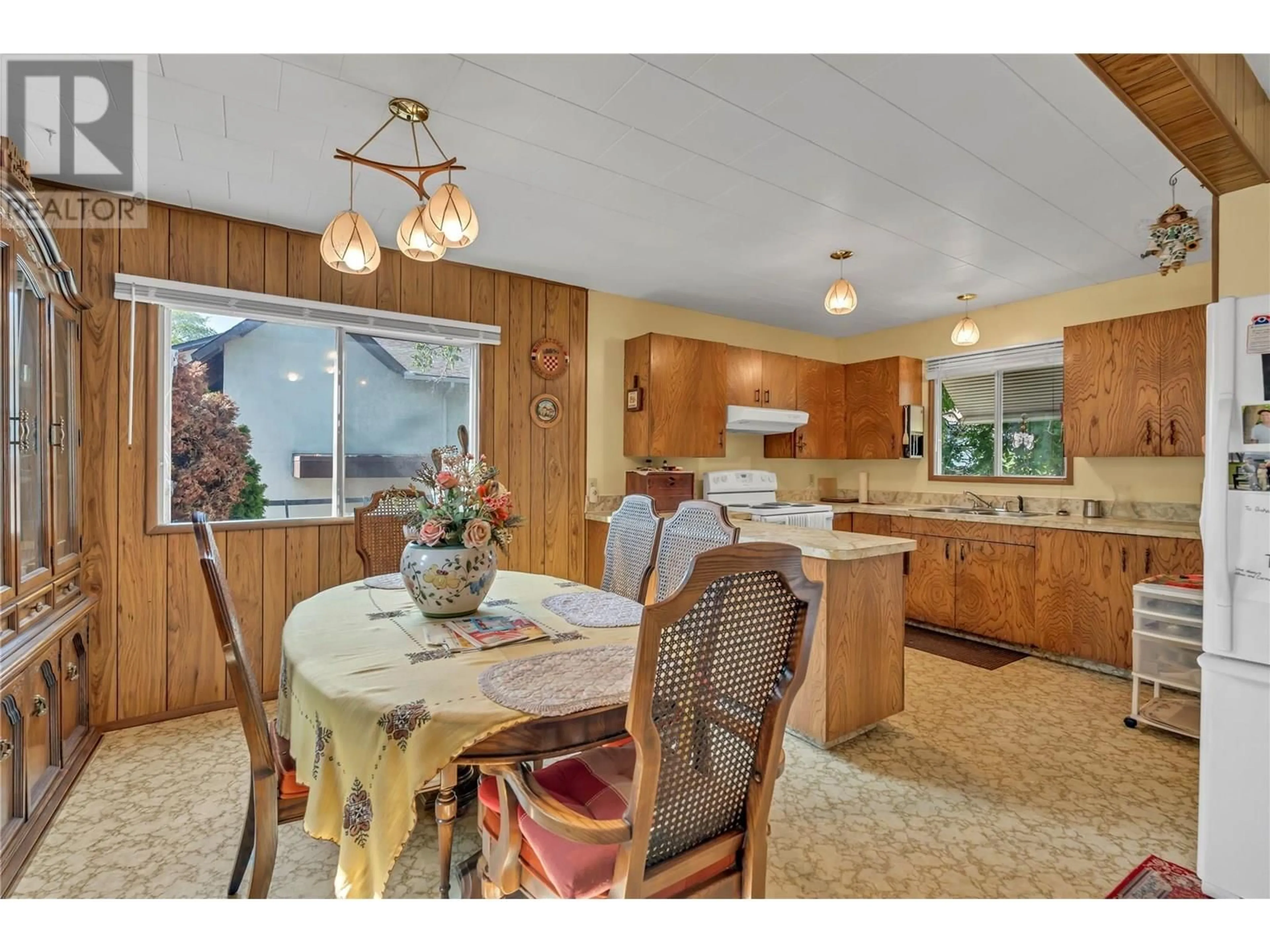 Open concept kitchen, unknown for 1049 GOVERNMENT STREET, Penticton British Columbia V2A4T9