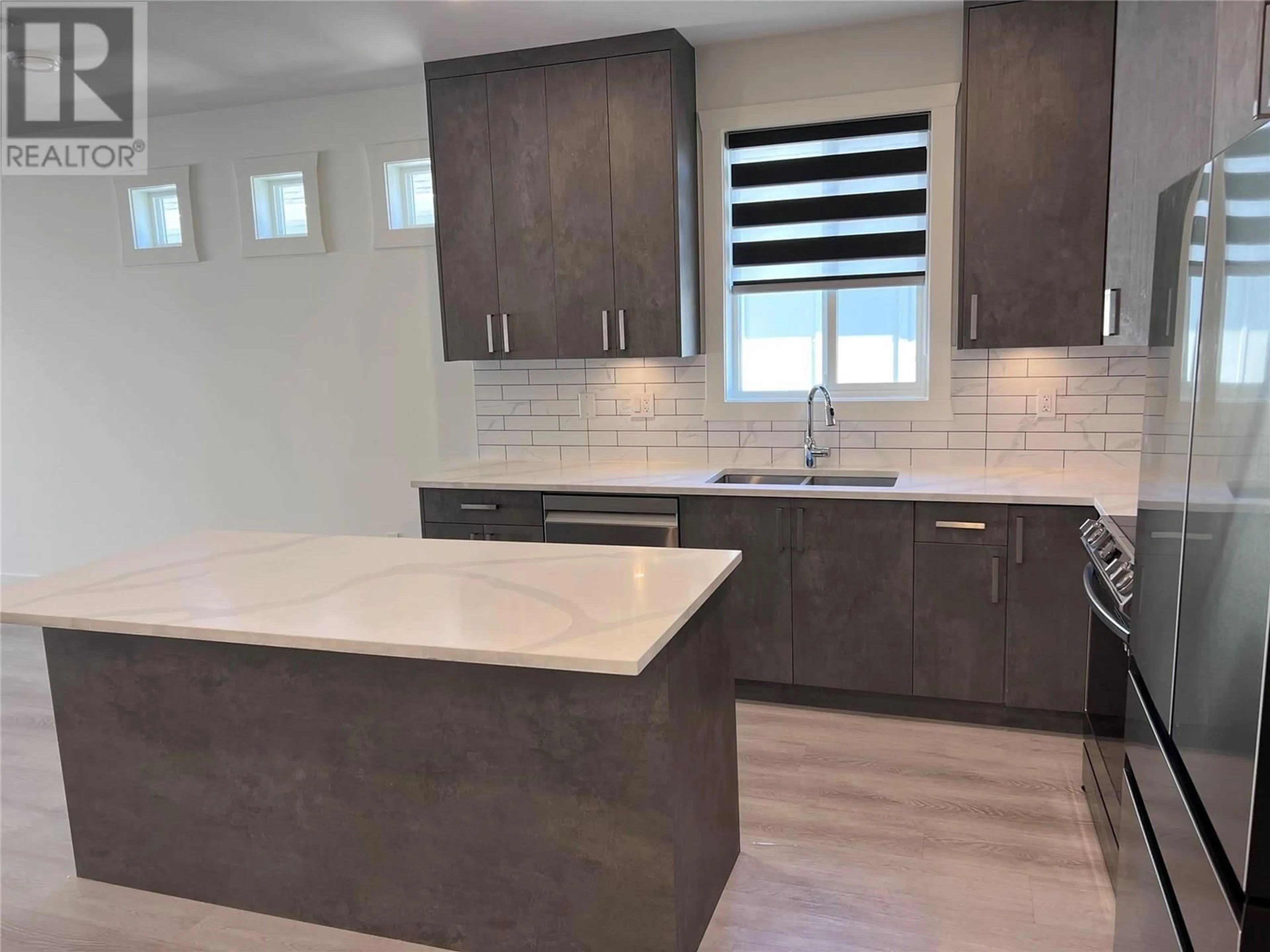 Open concept kitchen, unknown for 278 BENTGRASS AVENUE, Oliver British Columbia V0H1T3