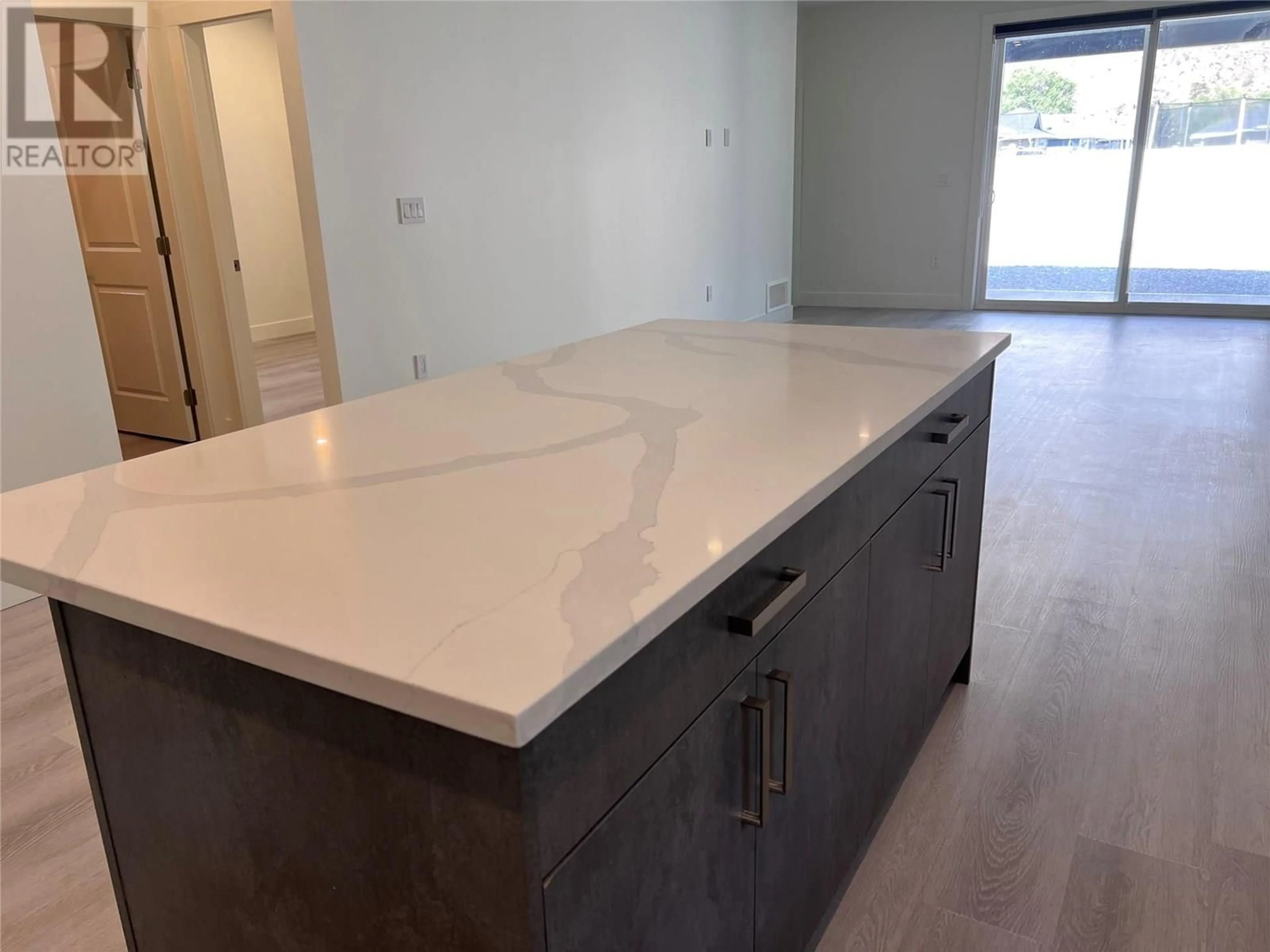 Open concept kitchen, unknown for 278 BENTGRASS AVENUE, Oliver British Columbia V0H1T3