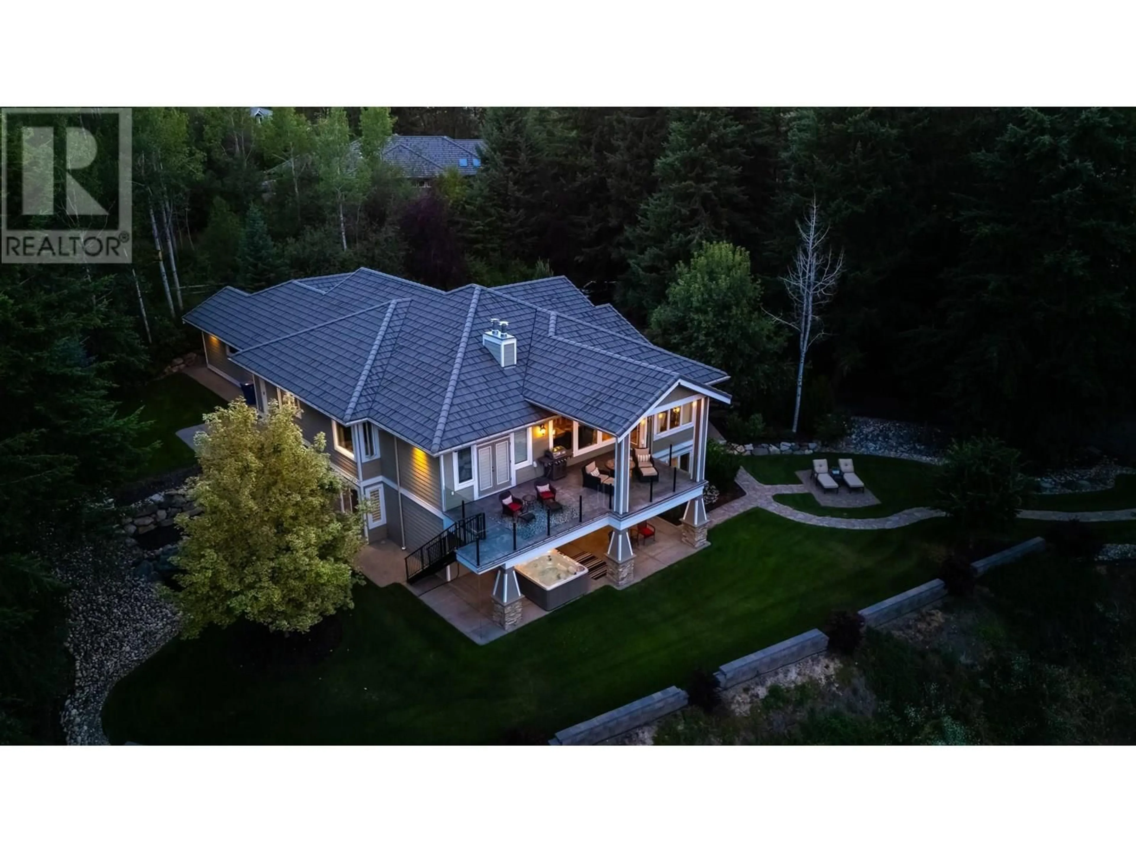 A pic from outside/outdoor area/front of a property/back of a property/a pic from drone, mountain view for 2011 PARKWOOD DRIVE, Coldstream British Columbia V1B3Y4