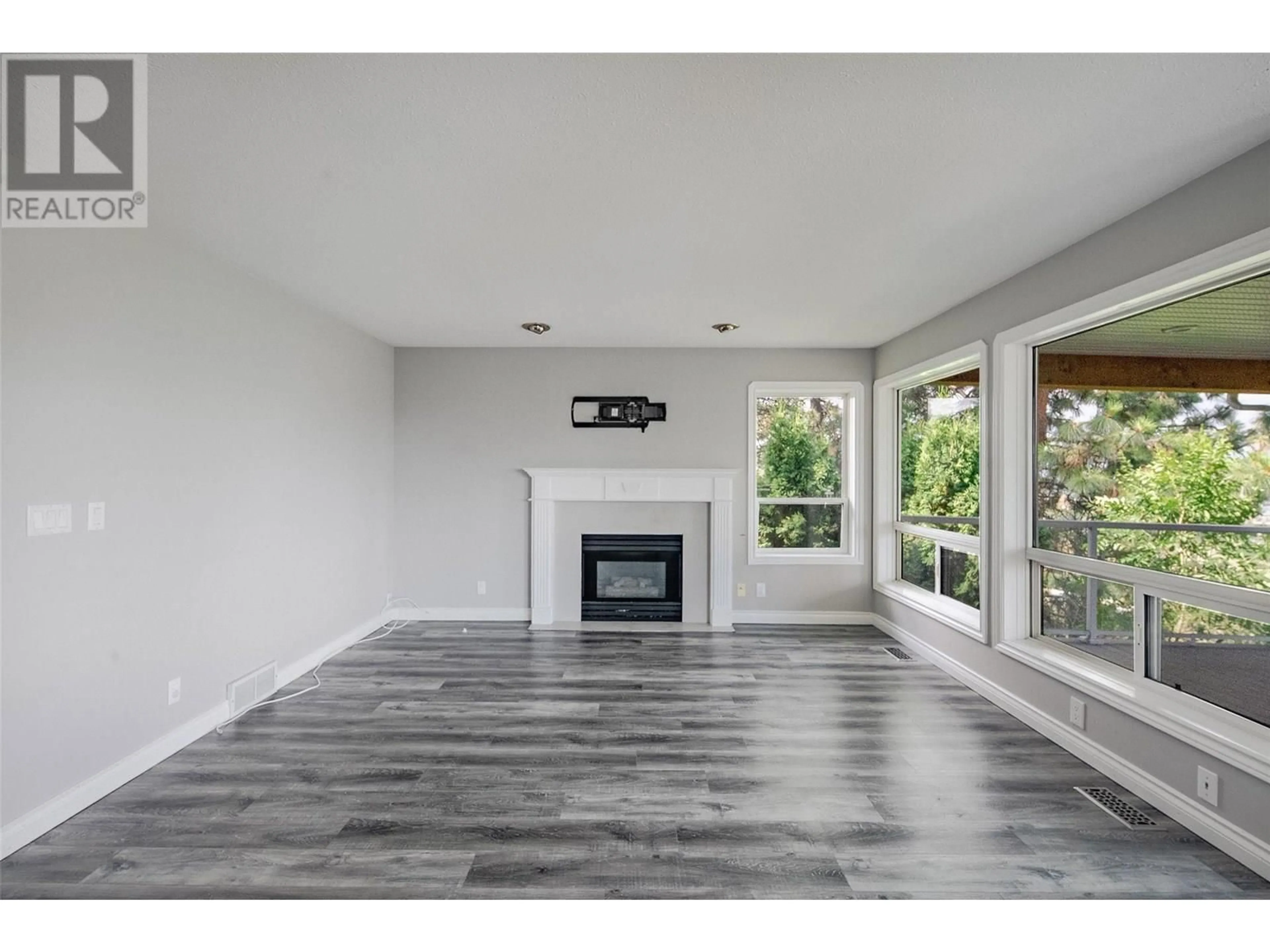 Unknown for 1180 RAY ROAD, Kelowna British Columbia V1X6R5