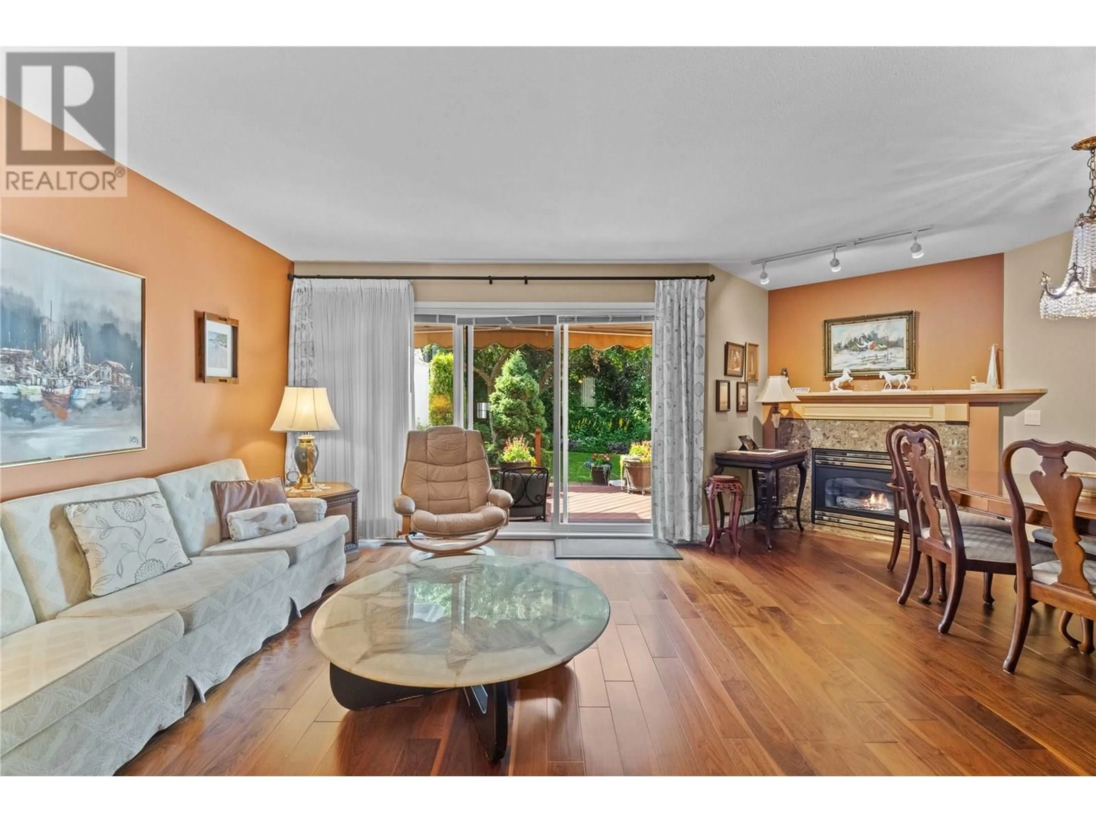 Living room with furniture, unknown for 6 - 660 24 STREET NORTHEAST, Salmon Arm British Columbia V1E1W1