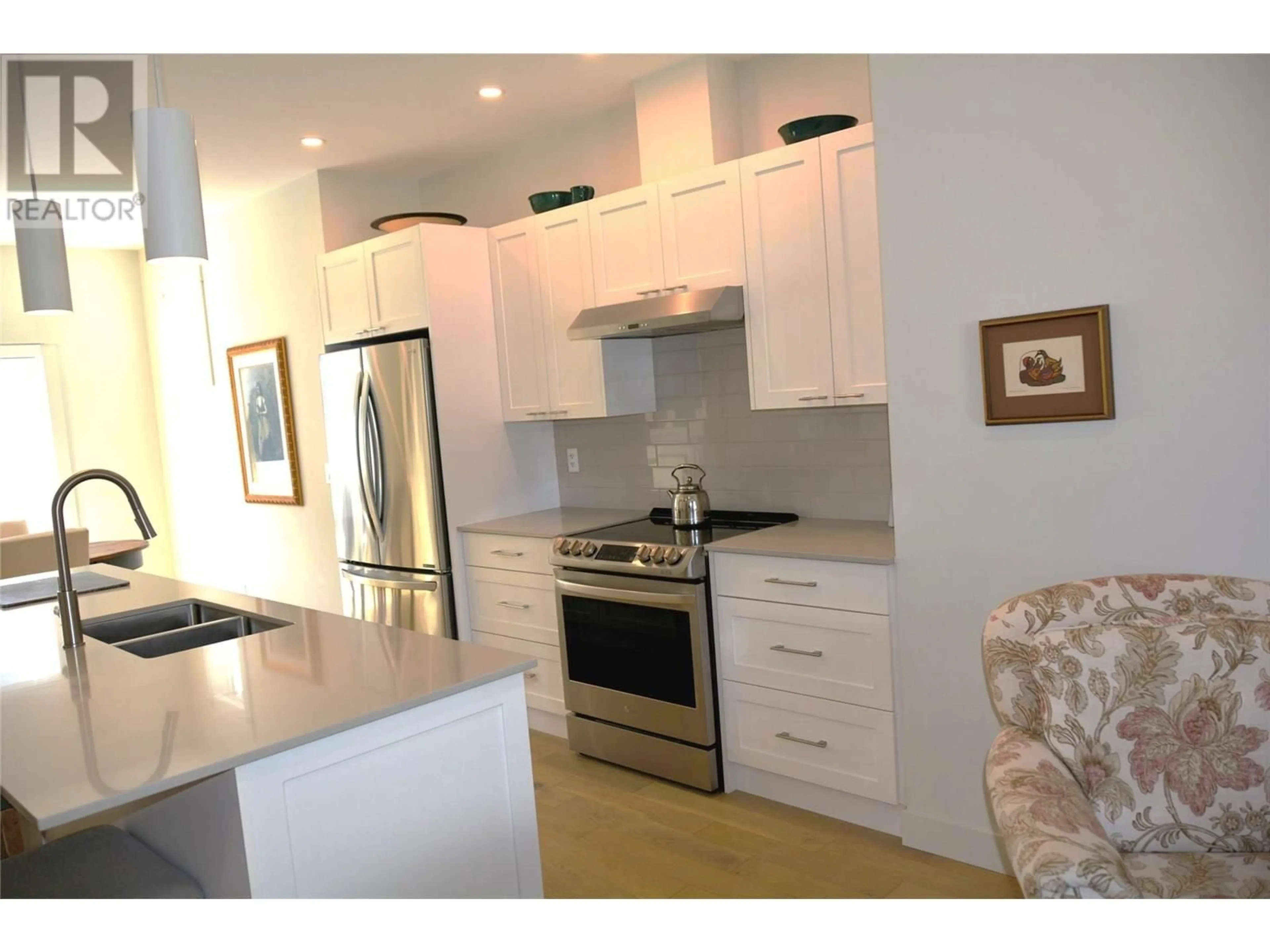 Open concept kitchen, unknown for 104 - 1393 9TH AVENUE, Kamloops British Columbia V2C0H8