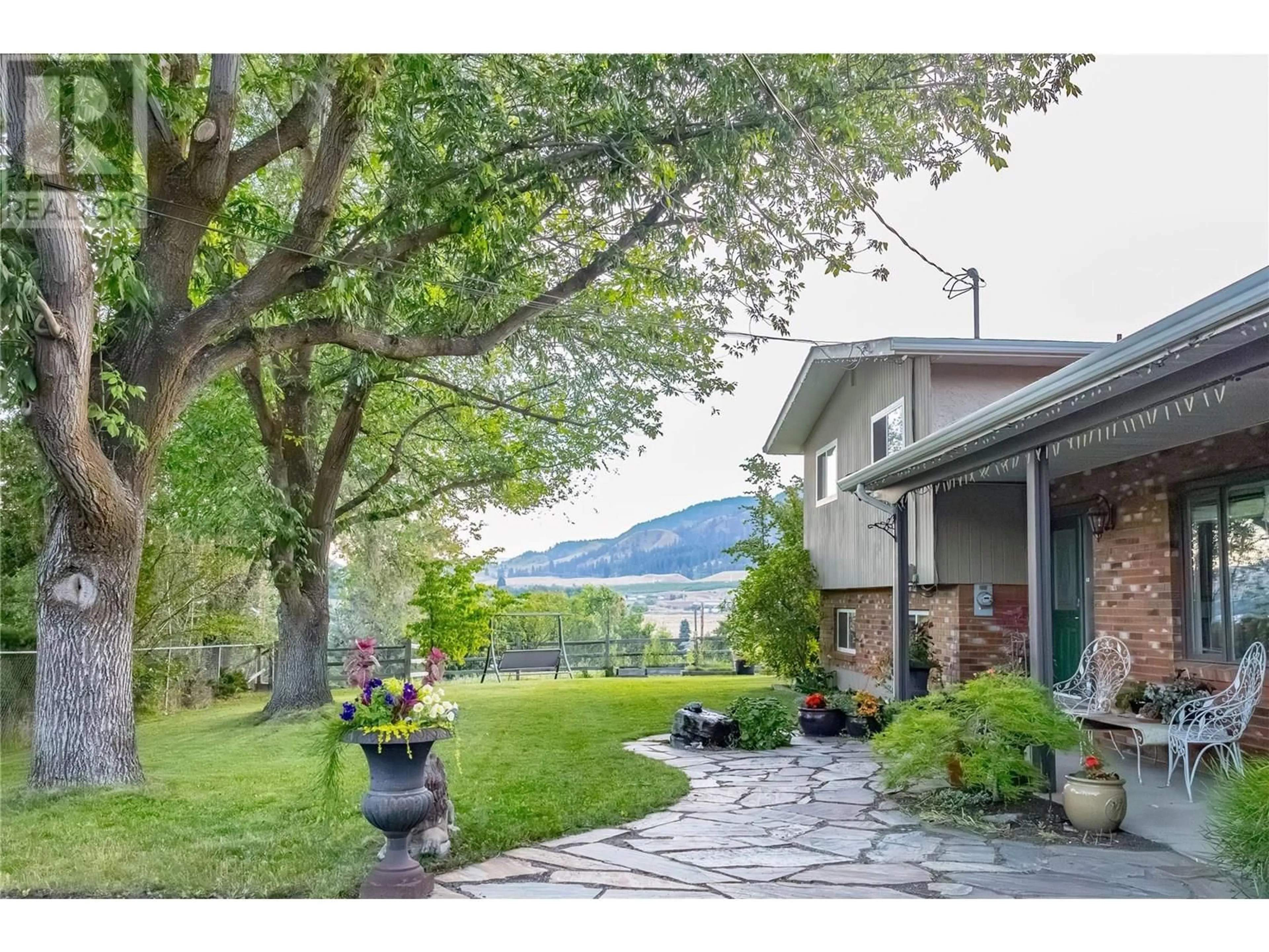 Patio, mountain view for 2351 GALLAGHER ROAD, Kelowna British Columbia V1P1G9