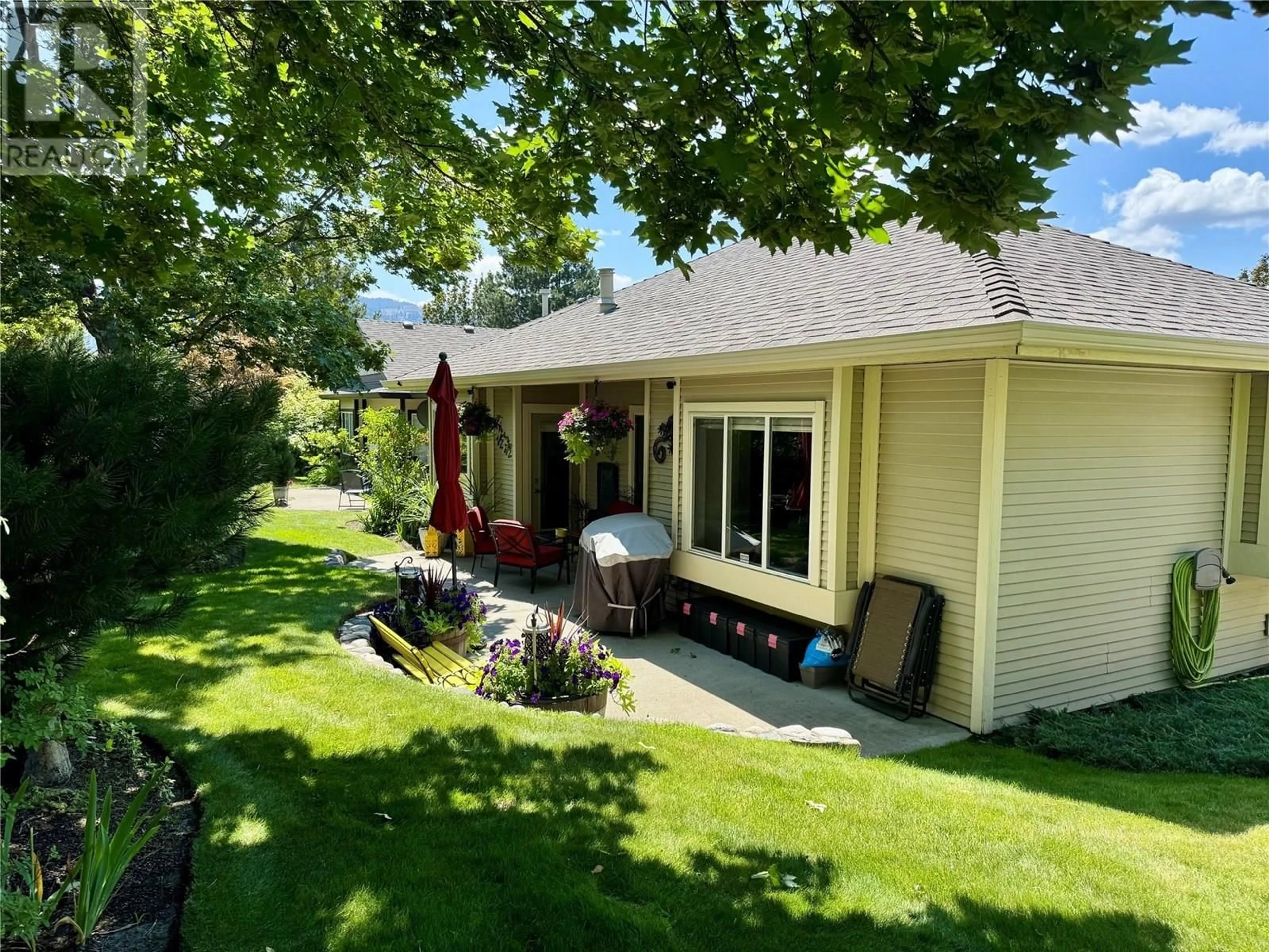 A pic from outside/outdoor area/front of a property/back of a property/a pic from drone, unknown for 223 SAGEWOOD DRIVE, Kamloops British Columbia V2H1R1