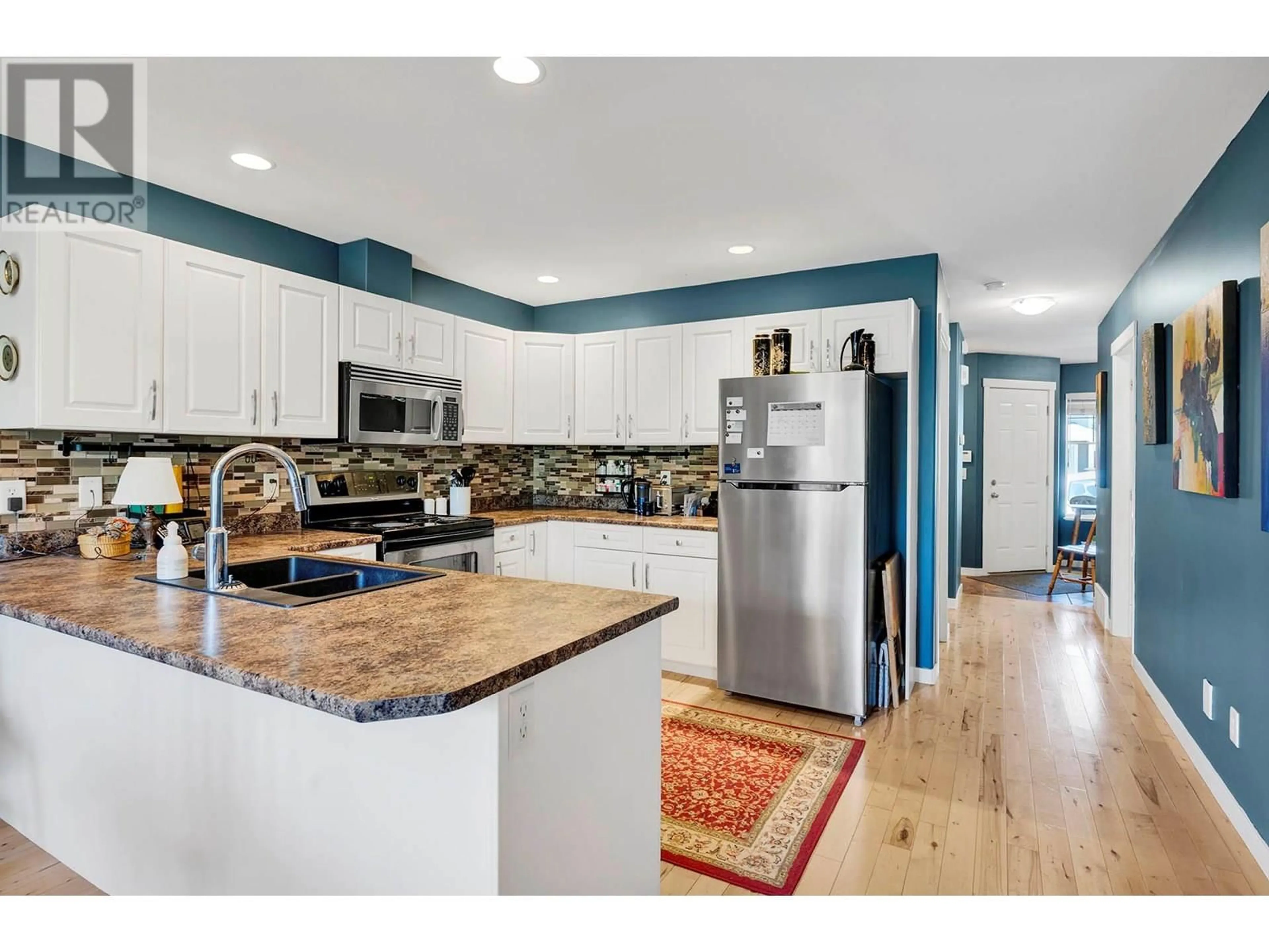 Open concept kitchen, unknown for 4 - 1855 HILLSIDE DRIVE, Kamloops British Columbia V2E0A2
