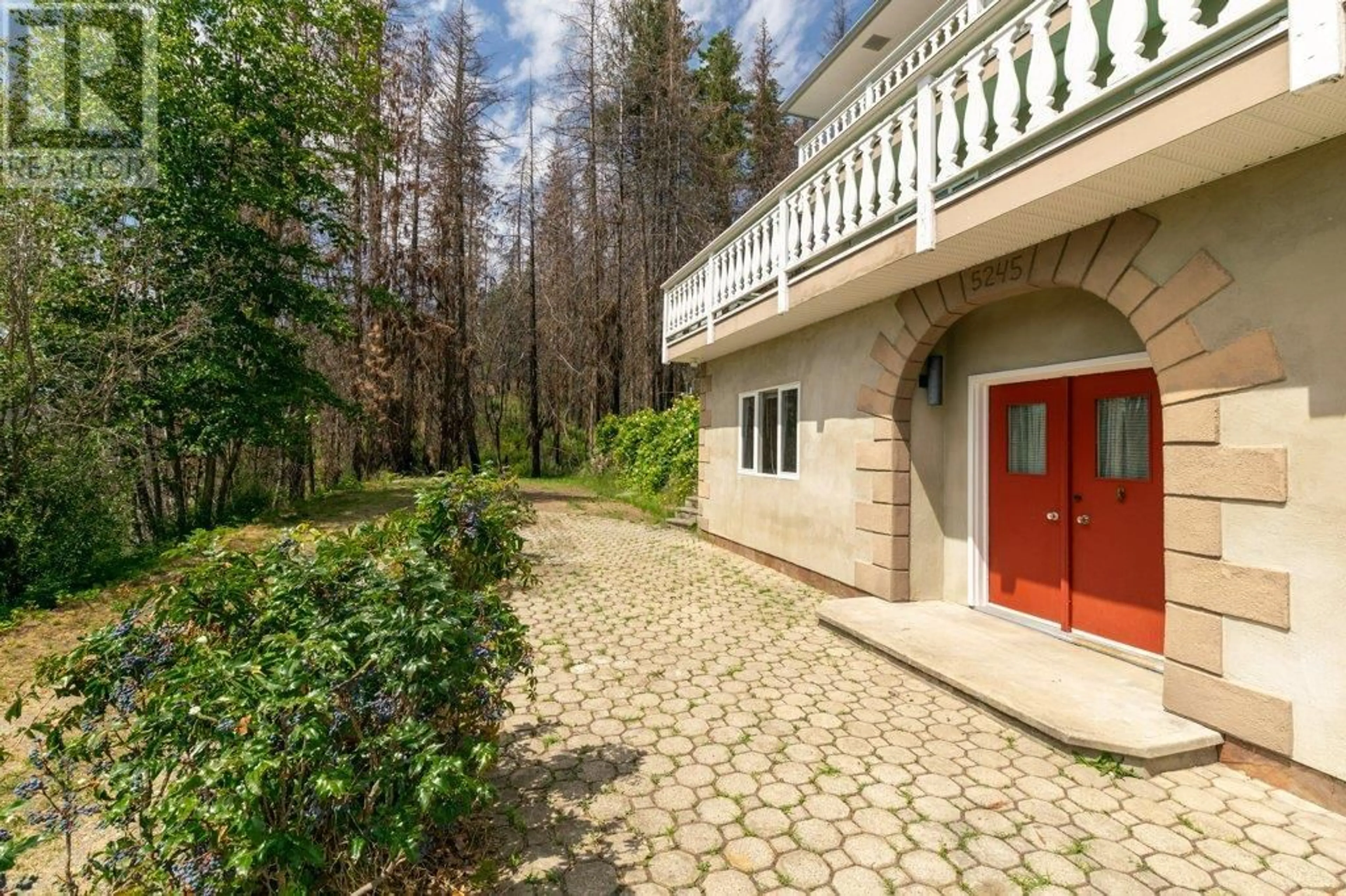 Patio, street for 5245 CHASEY ROAD, Celista British Columbia V0E1M6