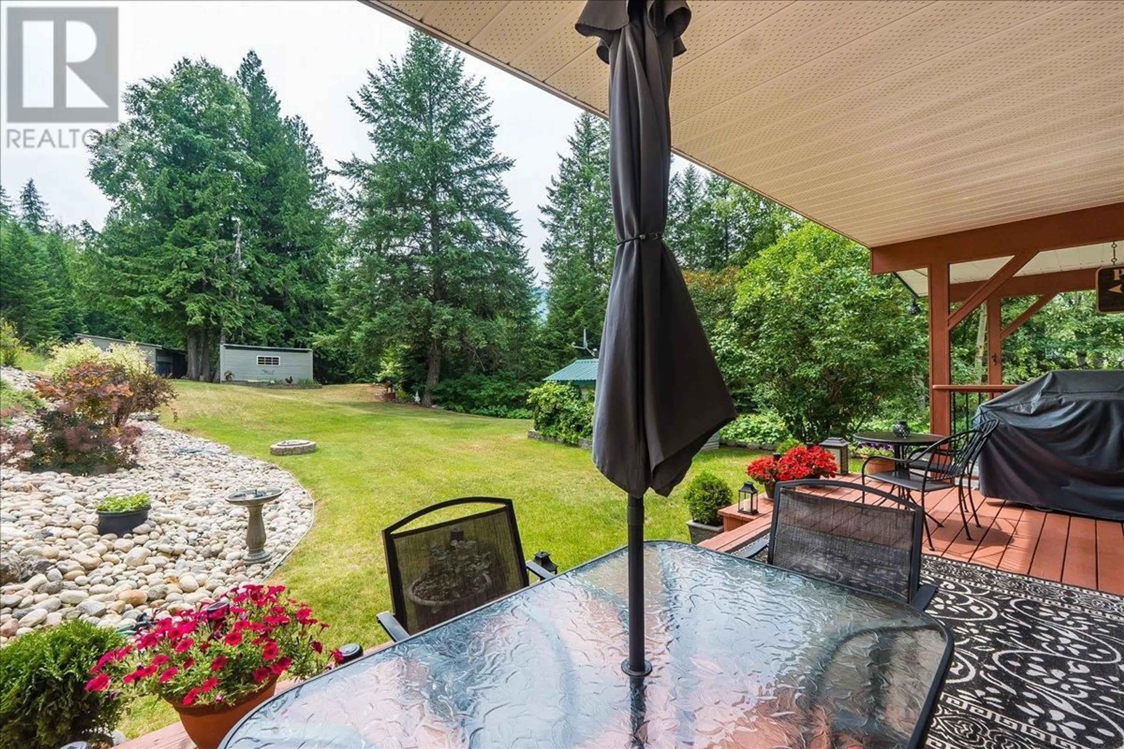 Patio, unknown for 1160 22 HIGHWAY, Rossland British Columbia V0G1Y0