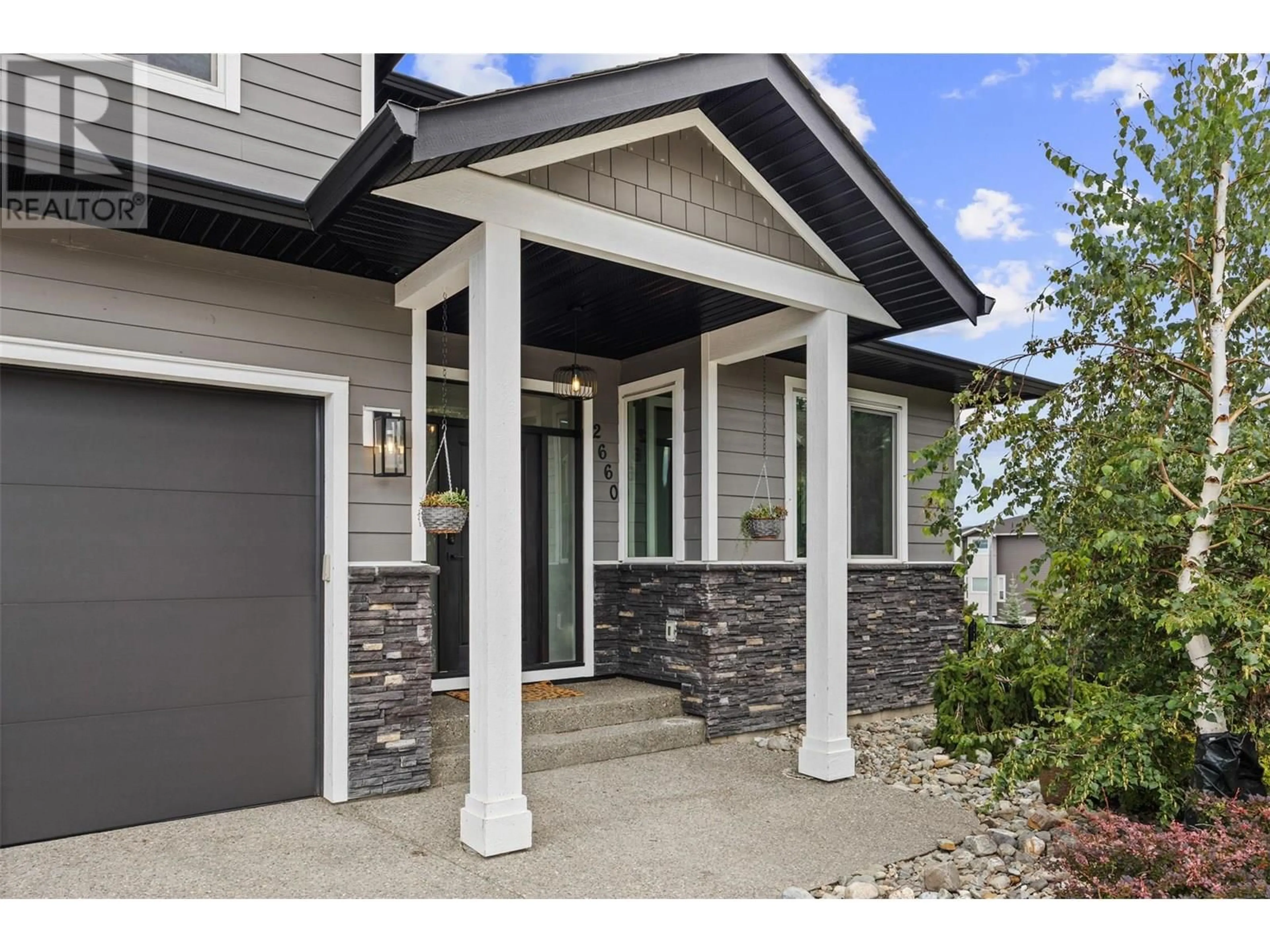 Home with vinyl exterior material, street for 2660 GALBRAITH DRIVE, Kamloops British Columbia V1S0E1