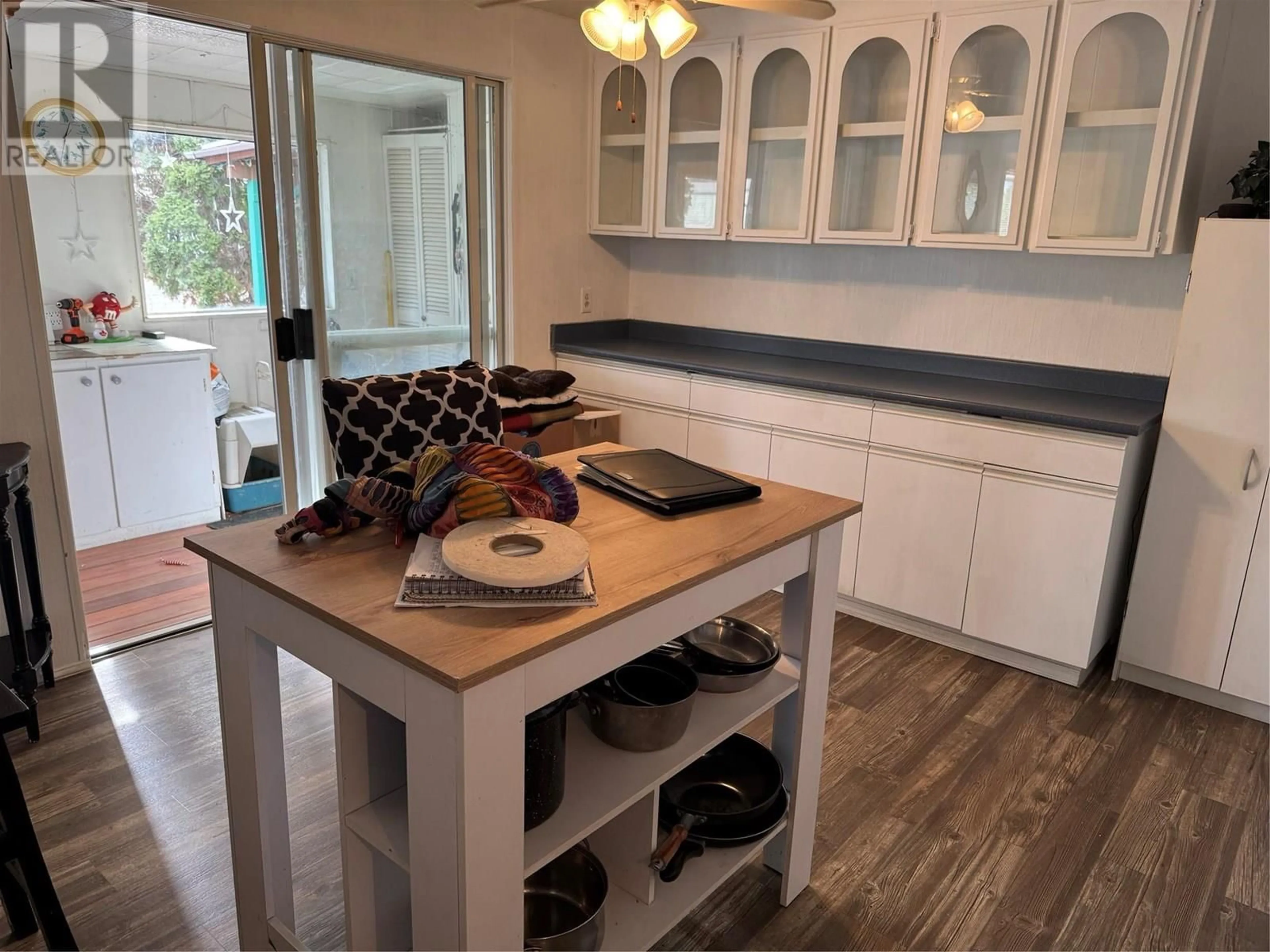 Open concept kitchen, ceramic/tile floor for 202 - 2400 OAKDALE WAY, Kamloops British Columbia V2B6W7