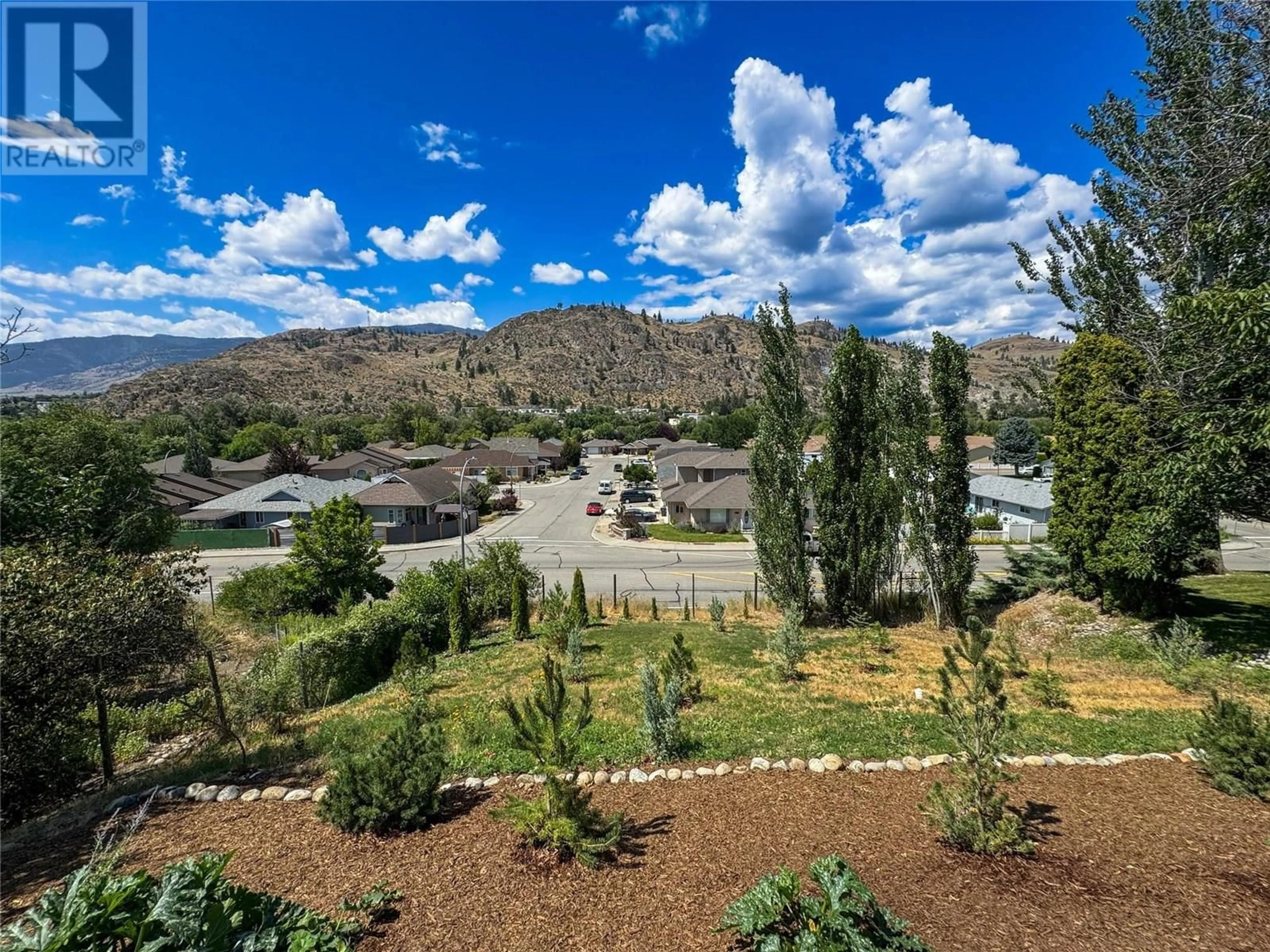 A pic from outside/outdoor area/front of a property/back of a property/a pic from drone, mountain view for 6654 BELLEVUE DRIVE, Oliver British Columbia V0H1T4