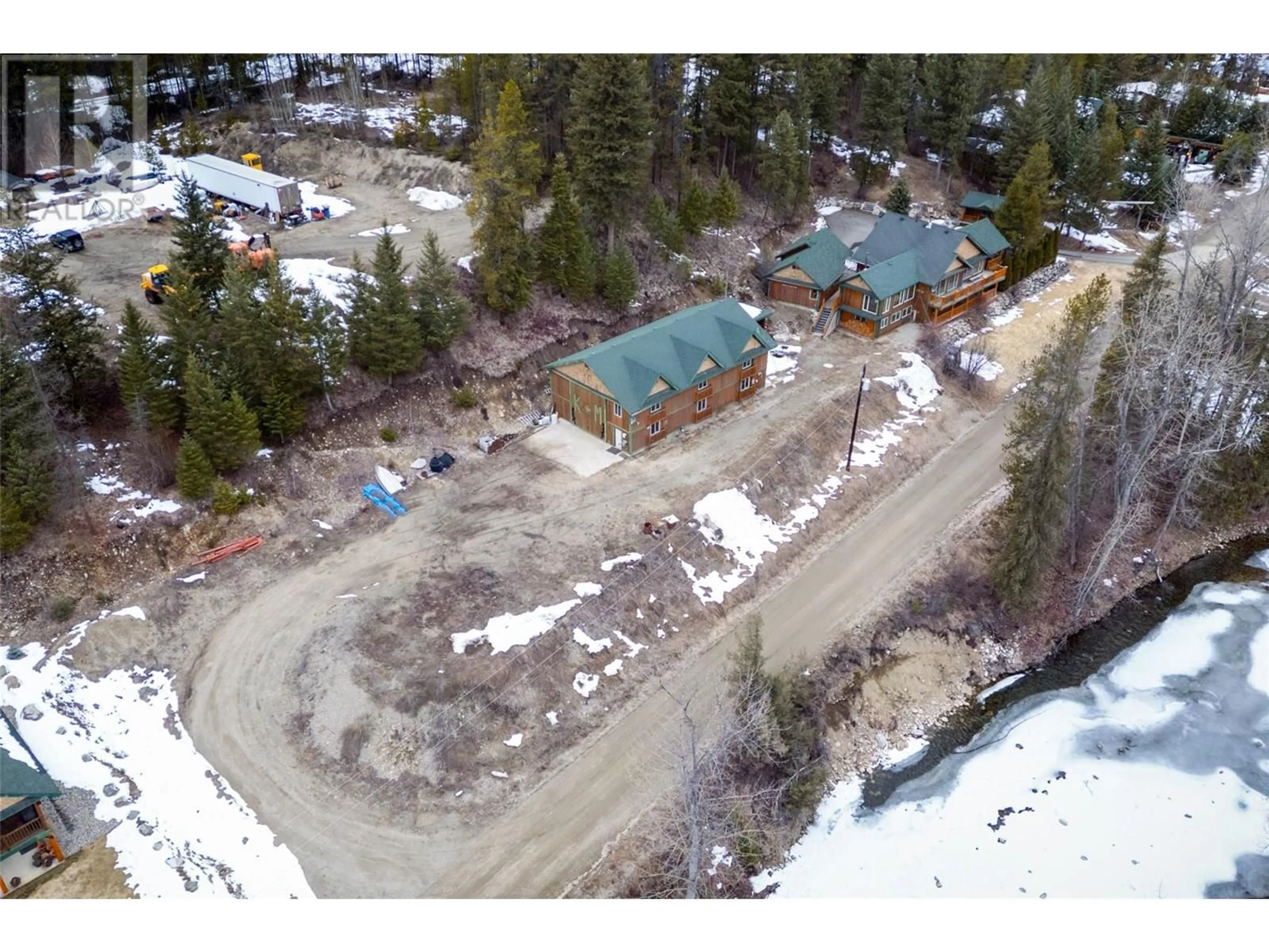 A pic from outside/outdoor area/front of a property/back of a property/a pic from drone, building for 95 & 105 DALE AVENUE, Carmi British Columbia V0H1A0