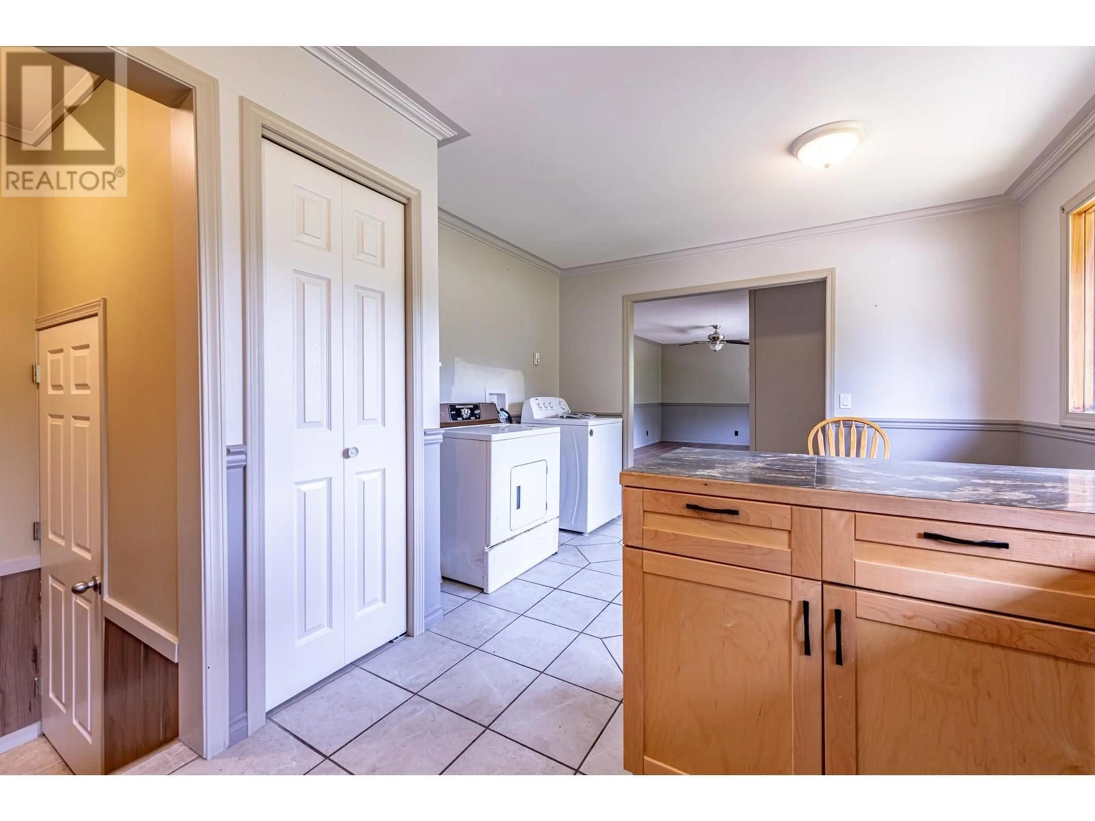 Standard kitchen, unknown for 5714 SECOND AVENUE, Salmo British Columbia V0G1Z0