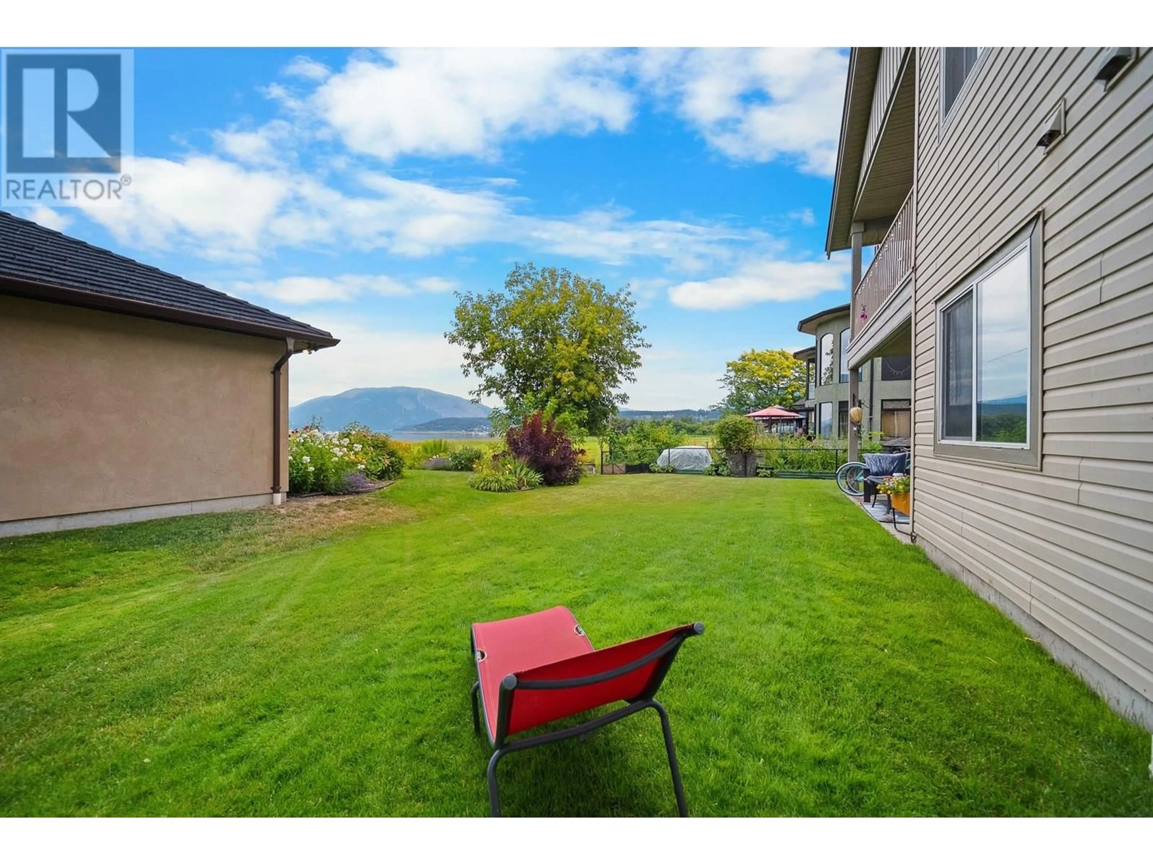 Patio, water/lake/river/ocean view for 14 - 171 BEATTY AVENUE NORTHWEST, Salmon Arm British Columbia V1E2W4