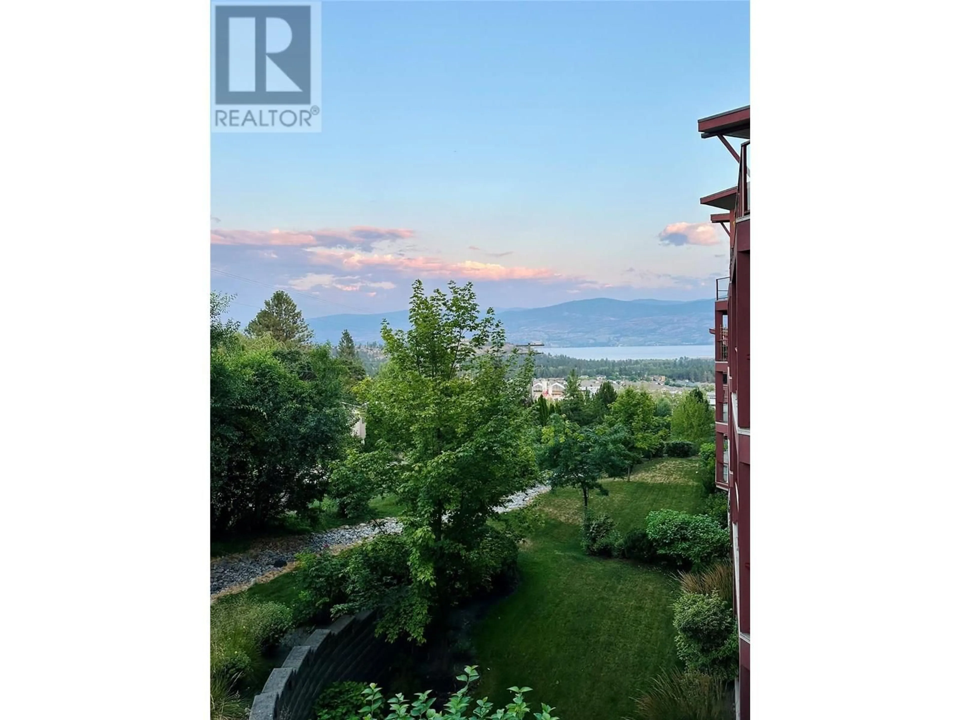 A pic from outside/outdoor area/front of a property/back of a property/a pic from drone, water/lake/river/ocean view for 307 - 3211 SKYVIEW LANE, West Kelowna British Columbia V4T1S4