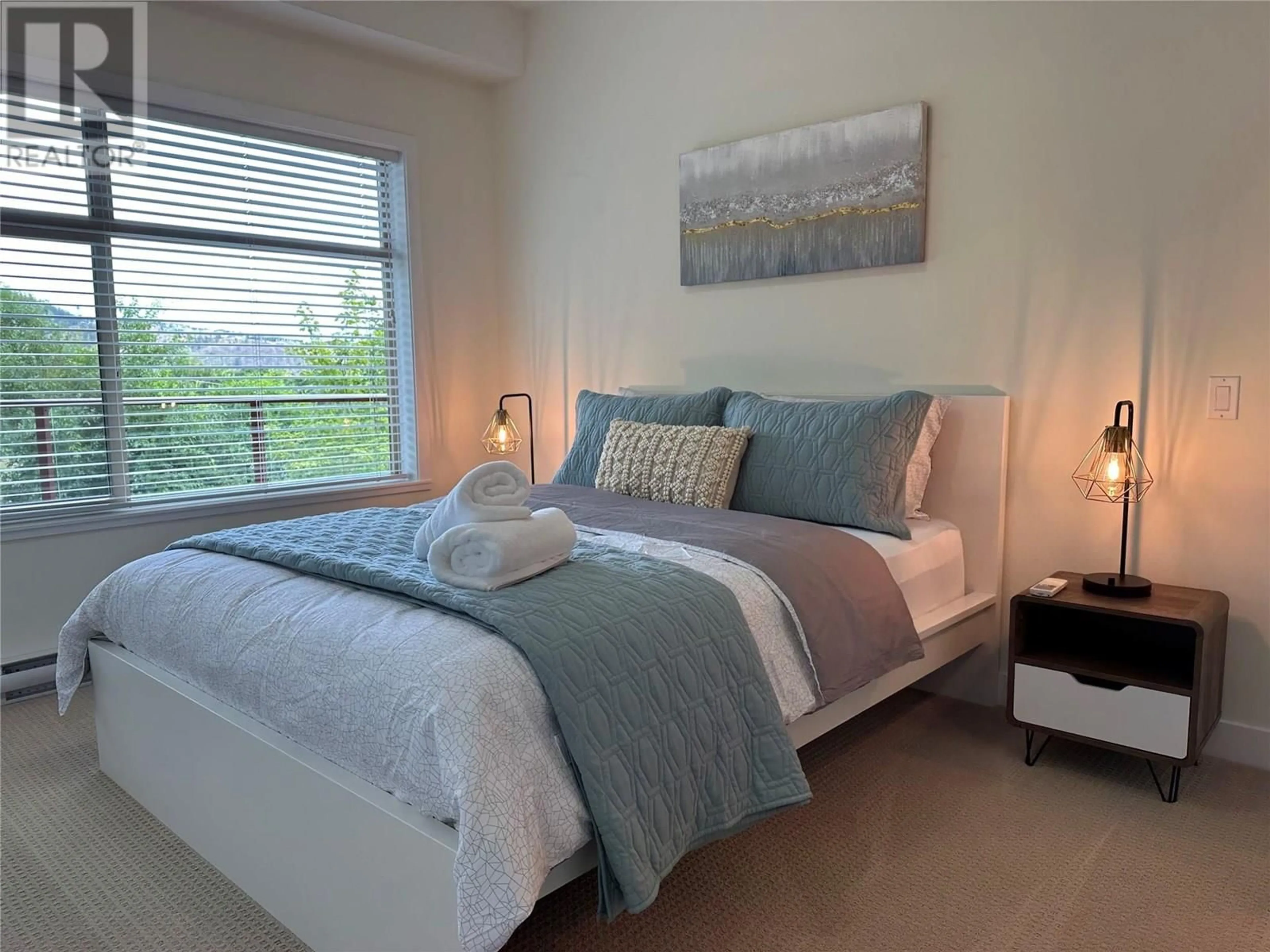 Bedroom with bed, unknown for 307 - 3211 SKYVIEW LANE, West Kelowna British Columbia V4T1S4