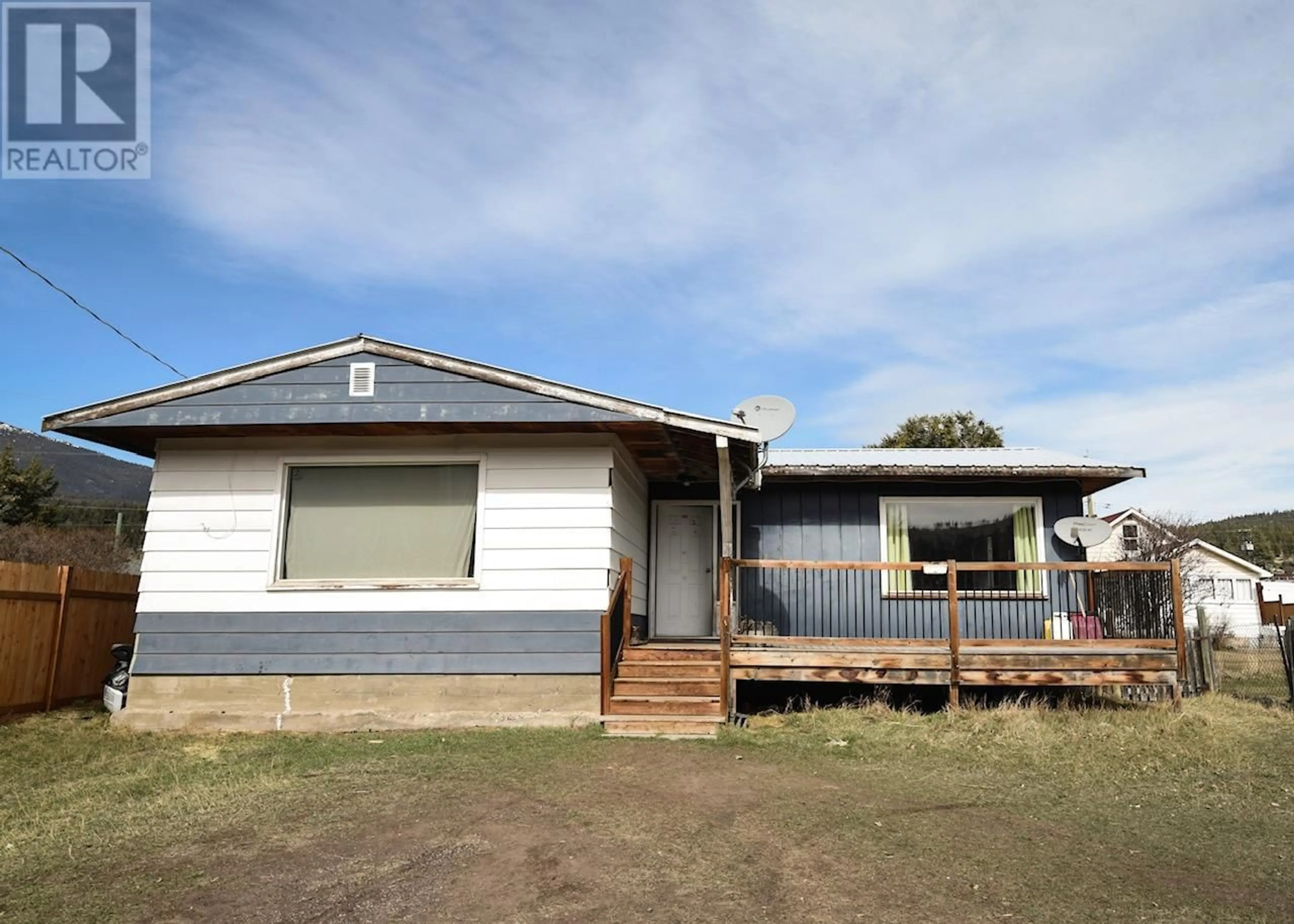A pic from outside/outdoor area/front of a property/back of a property/a pic from drone, building for 1404 SOUES STREET, Clinton British Columbia V0K1K0