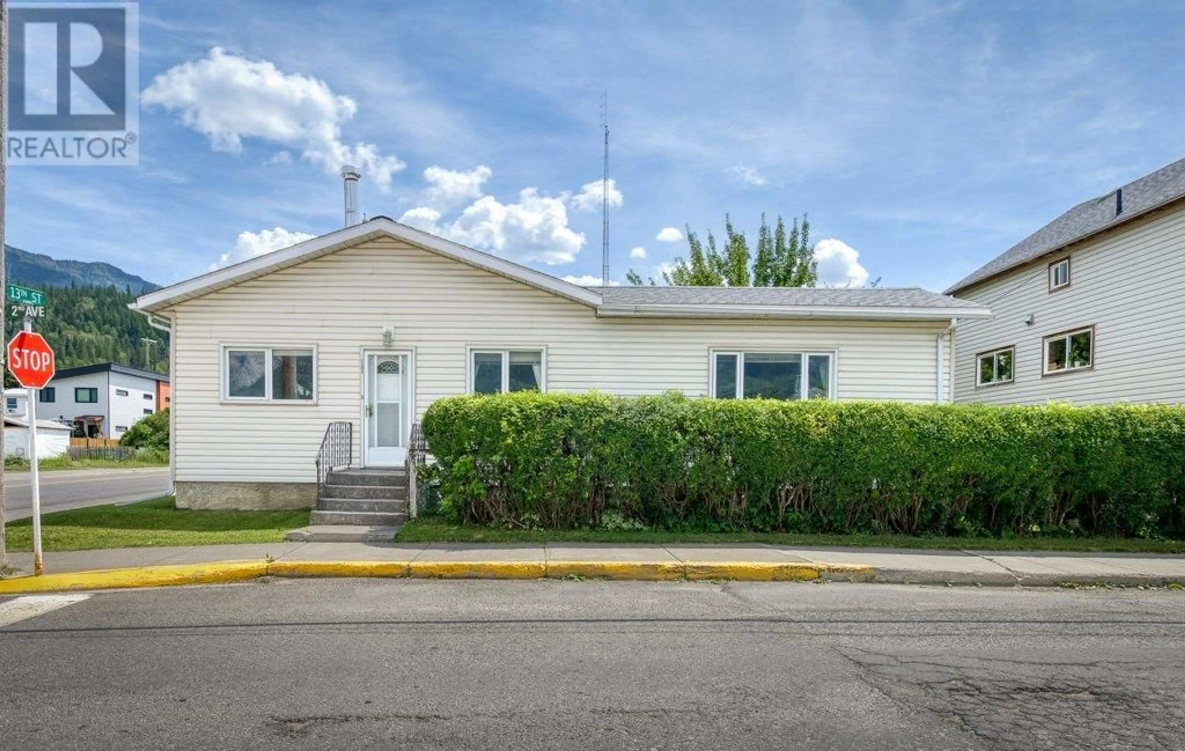Unknown for 1292 2ND AVENUE, Fernie British Columbia V0B1M0