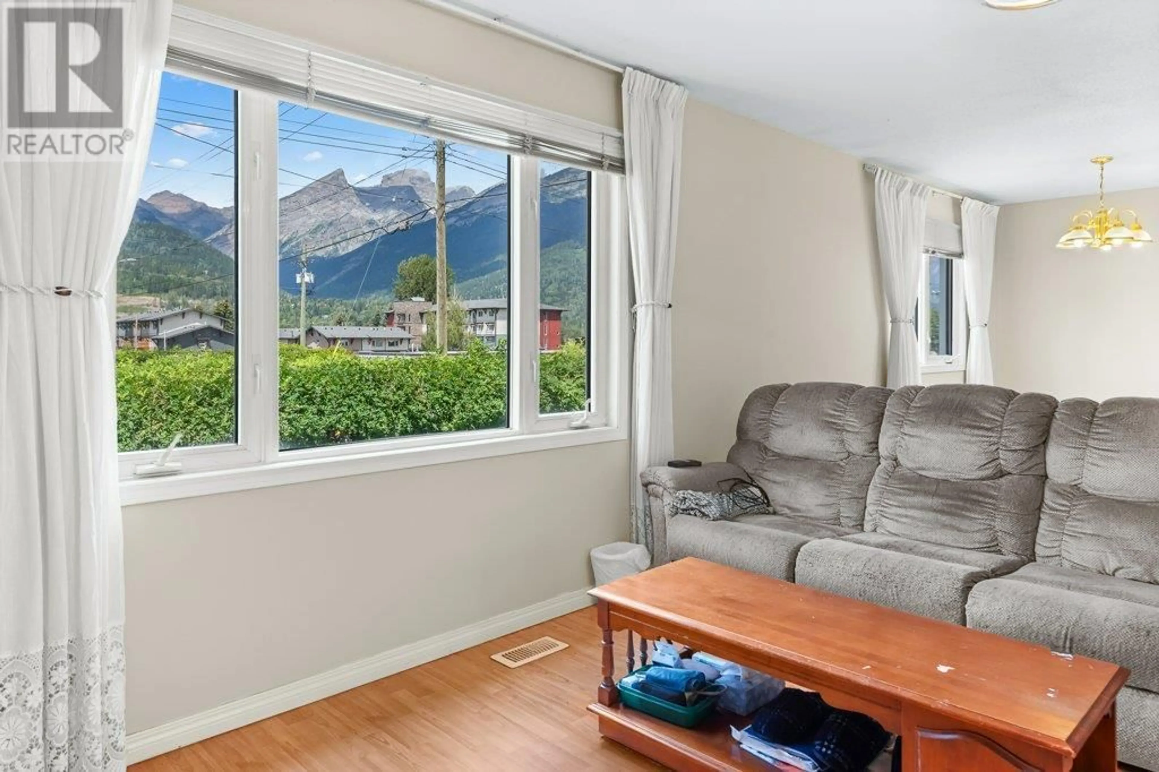 Living room with furniture, unknown for 1292 2ND AVENUE, Fernie British Columbia V0B1M0