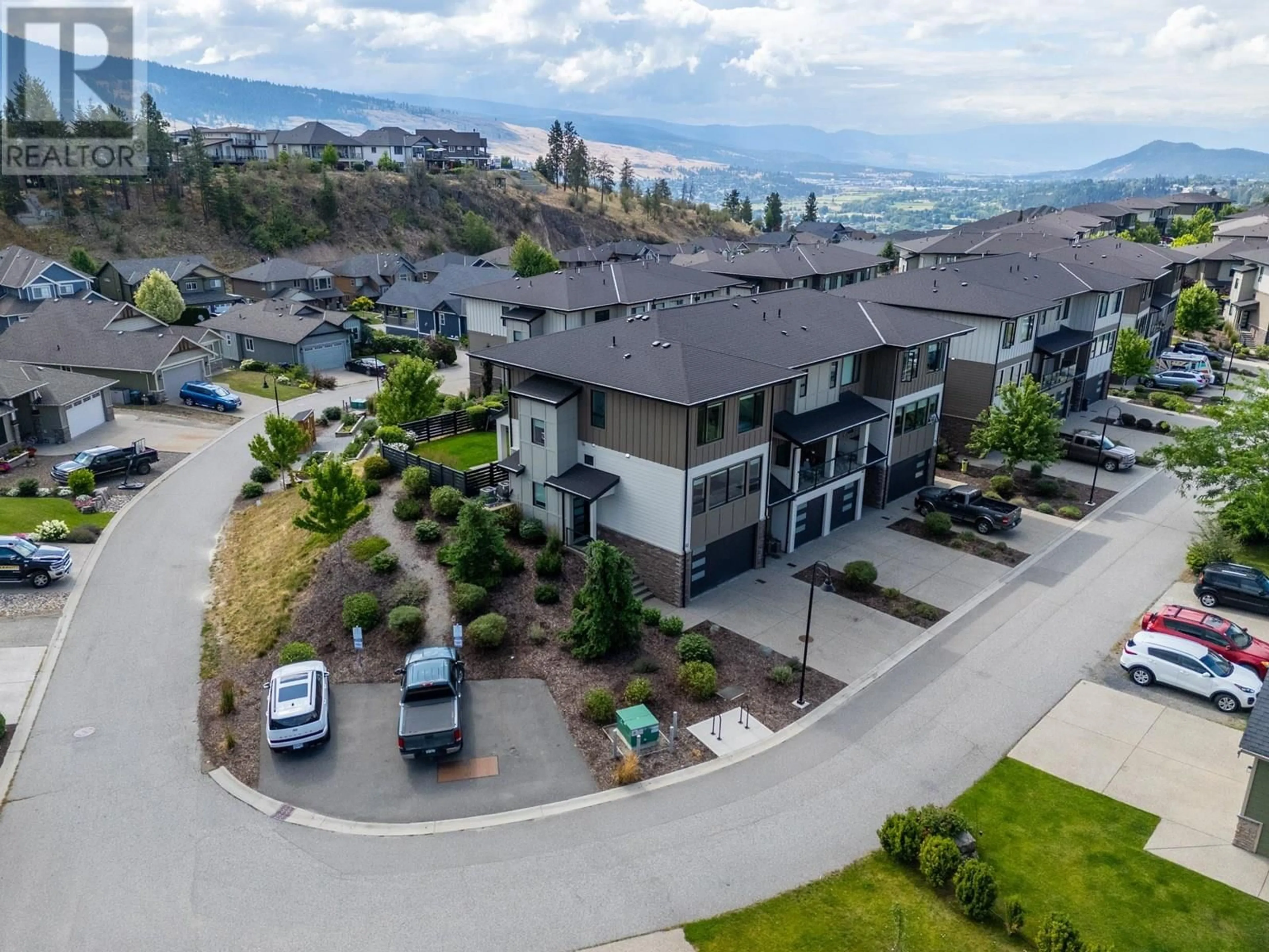 A pic from outside/outdoor area/front of a property/back of a property/a pic from drone, mountain view for 61 - 12798 LAKE HILL DRIVE, Lake Country British Columbia V4V2W5
