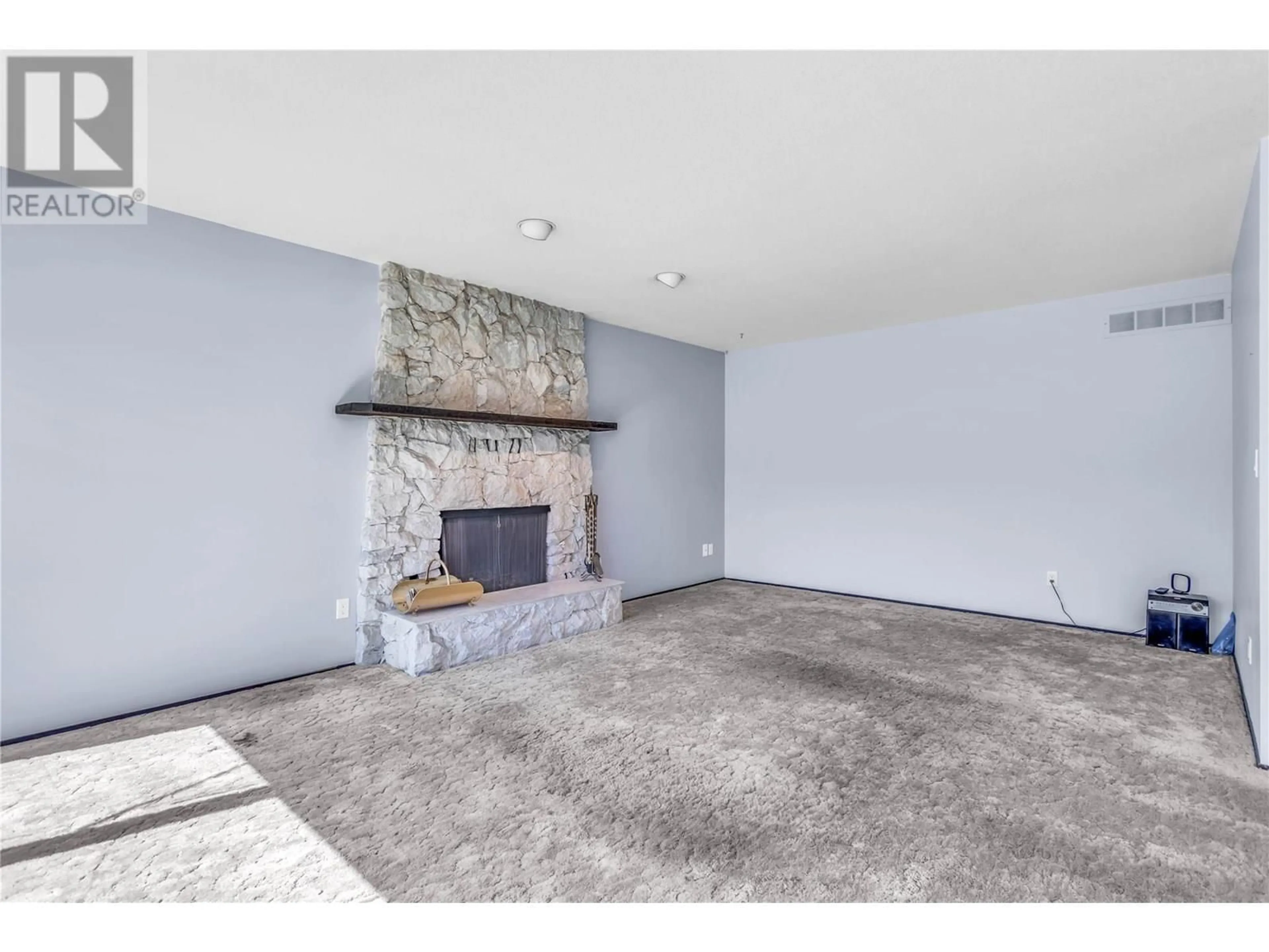 A pic of a room for 770 RAYMER ROAD, Kelowna British Columbia V1W1H8