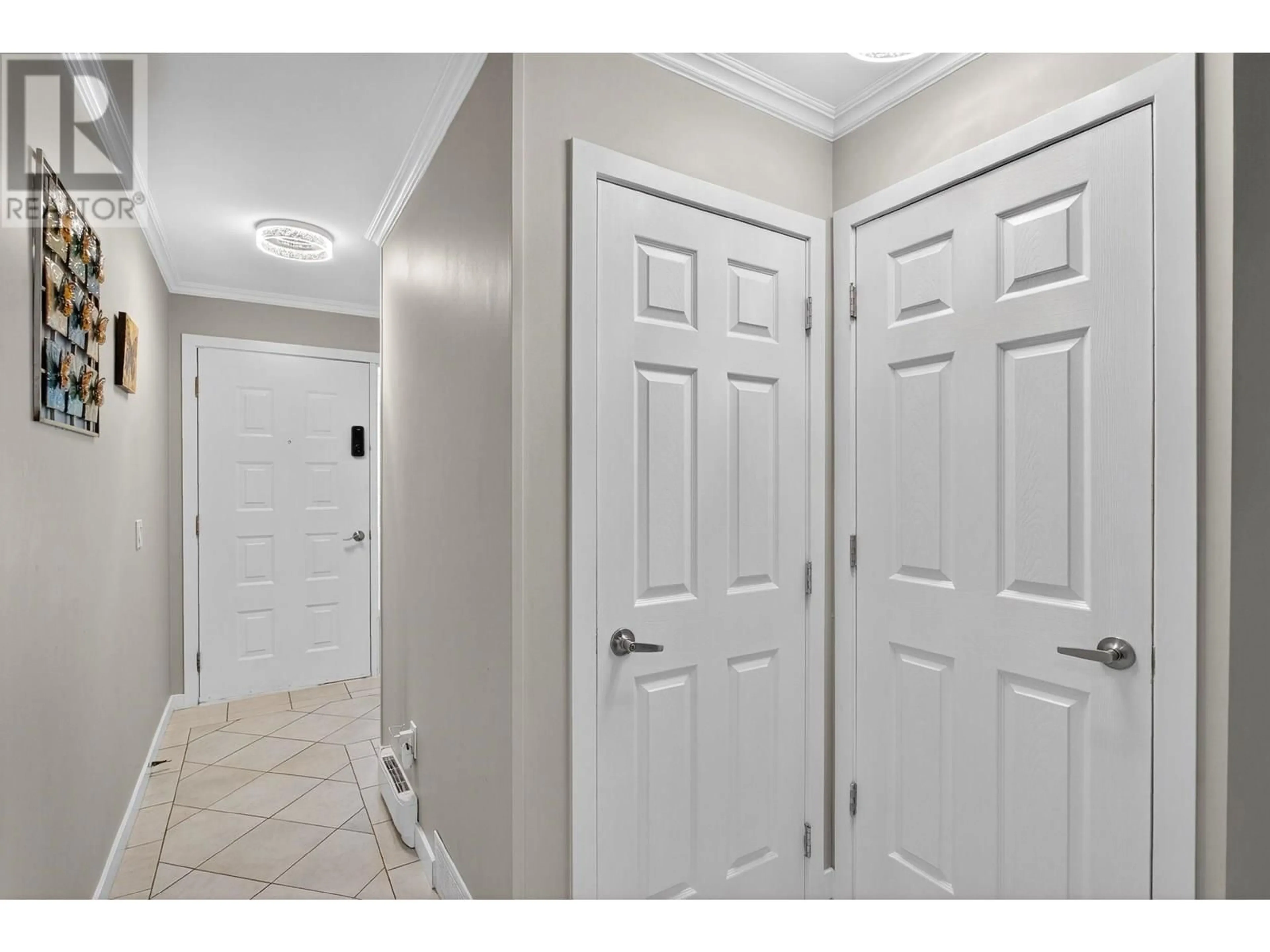 Indoor entryway for 10 - 500 LESTER ROAD, Kelowna British Columbia V1X6E2
