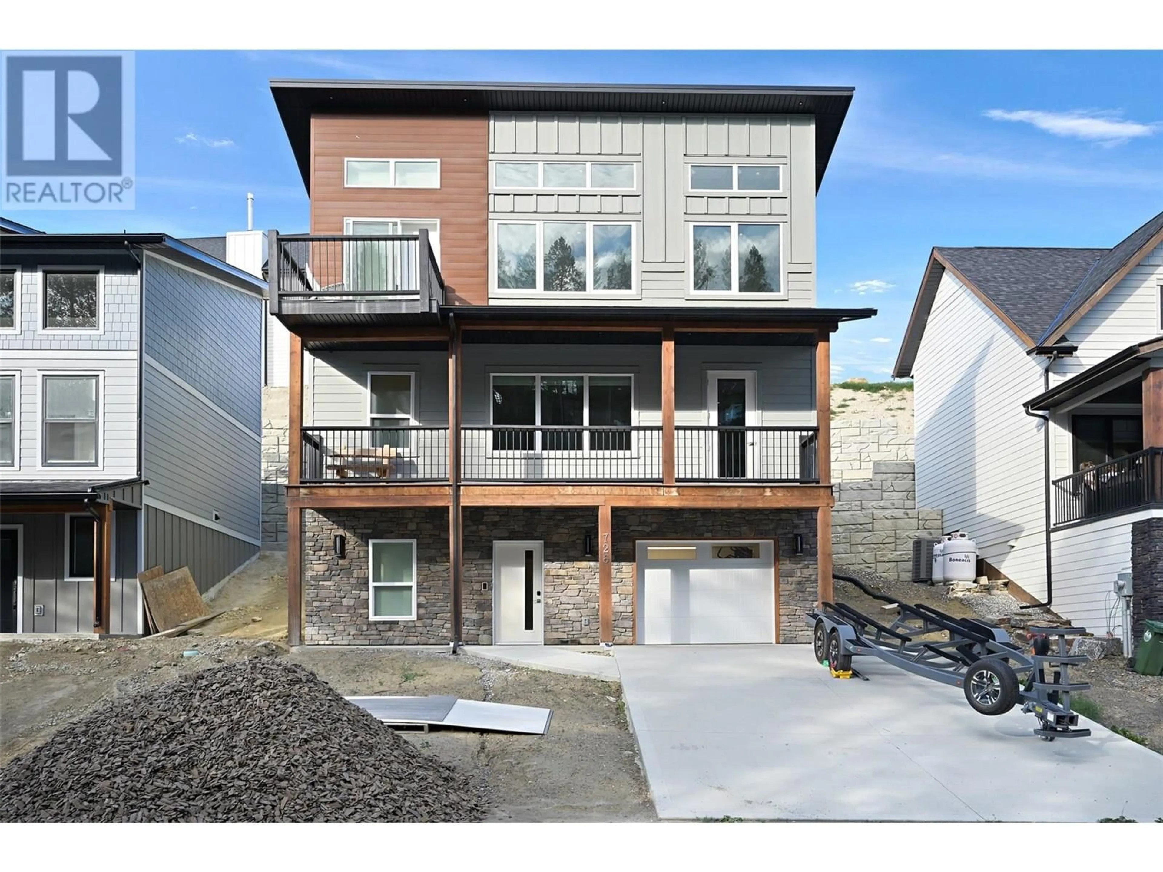 Home with brick exterior material, unknown for 726 TAYNTON DRIVE, Invermere British Columbia V0A1K6