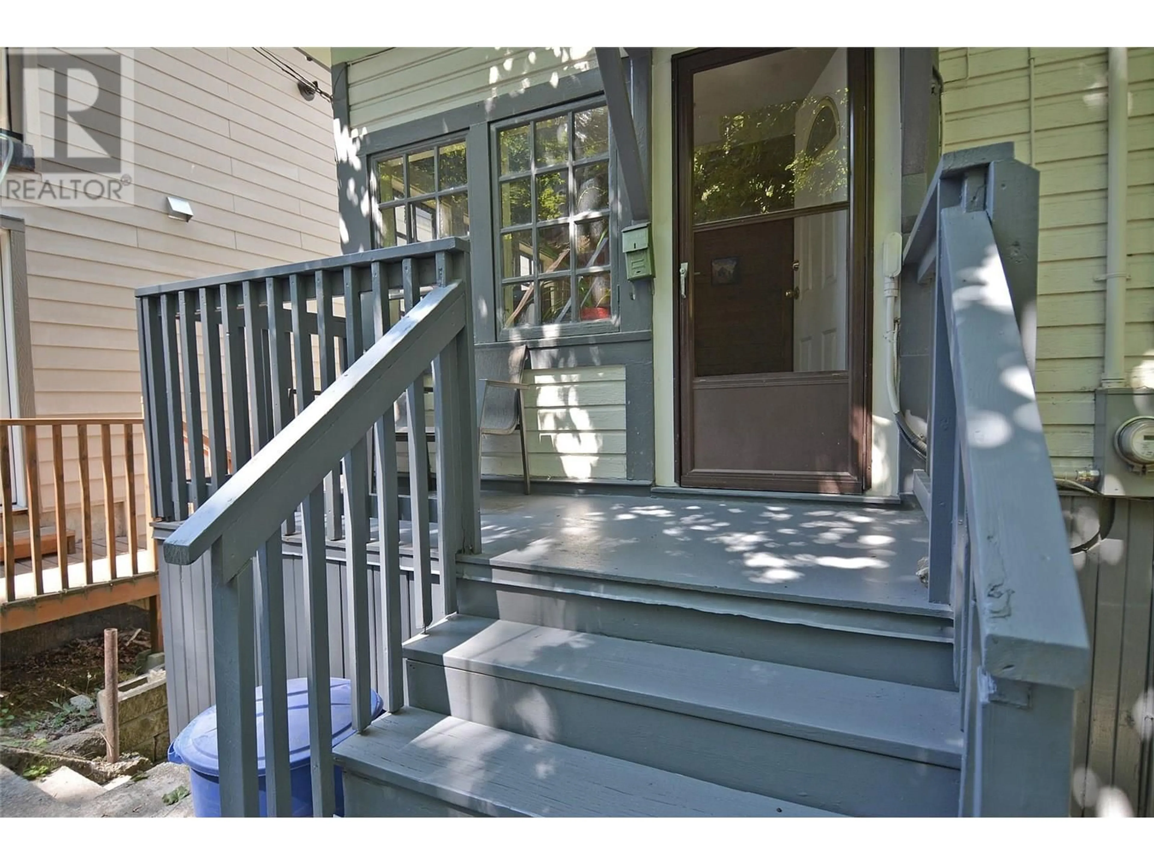 Indoor entryway for 115 HIGH STREET, Nelson British Columbia V1L3Z5