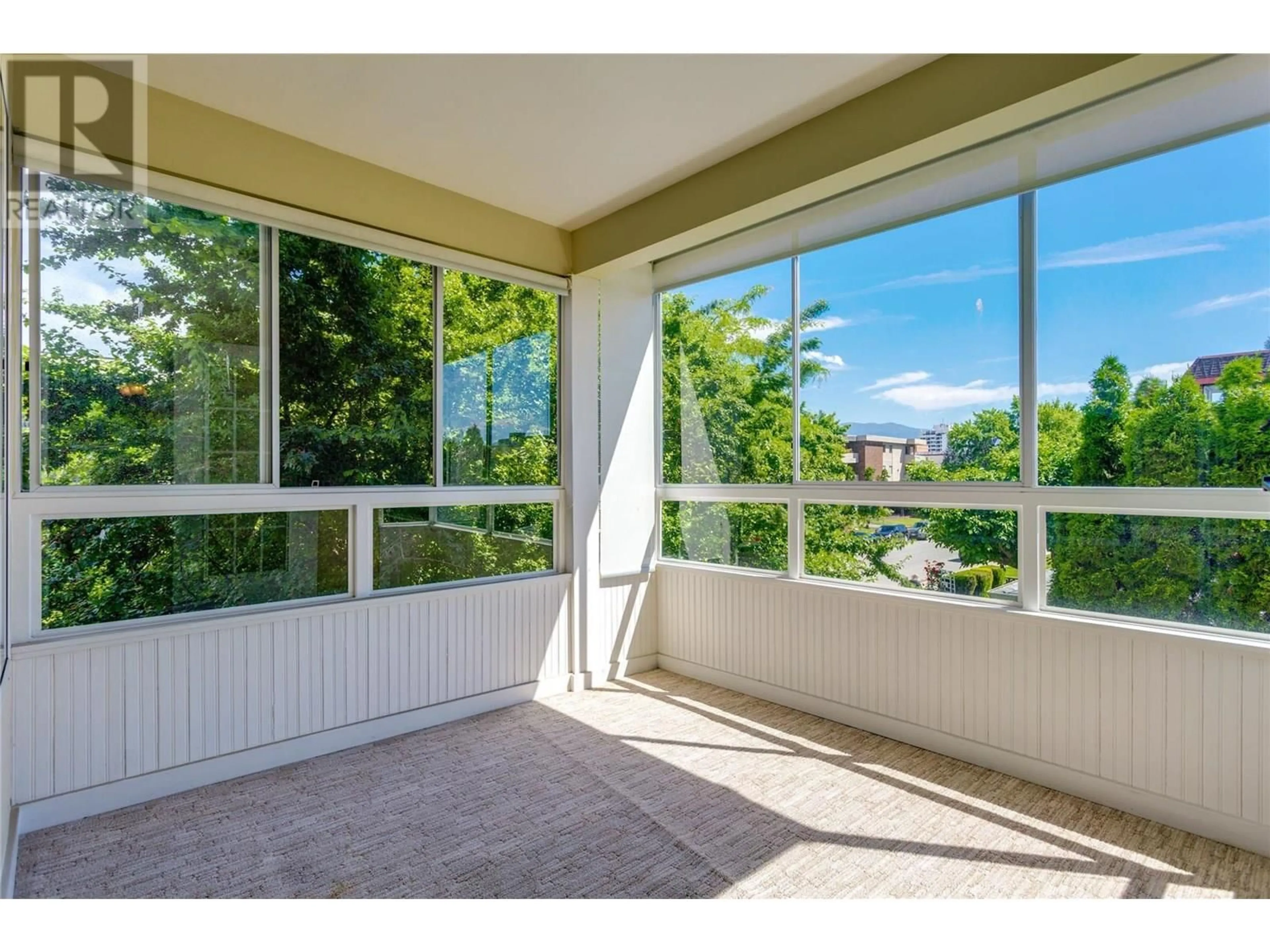 Unknown for 201 - 575 DOYLE AVENUE, Kelowna British Columbia V1Y9N2
