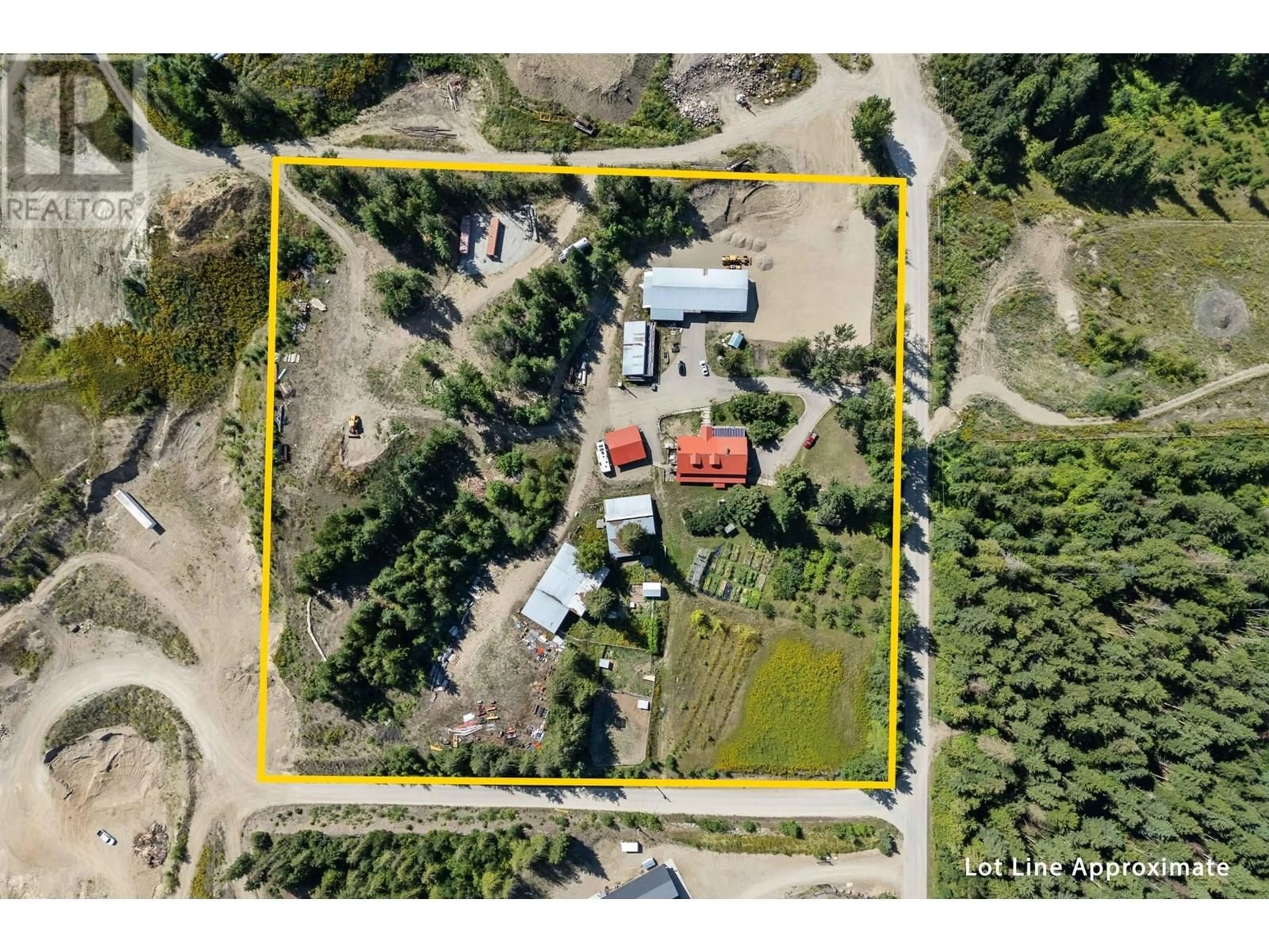 A pic from outside/outdoor area/front of a property/back of a property/a pic from drone, building for 4900 45 STREET SOUTHWEST, Salmon Arm British Columbia V1E3C1
