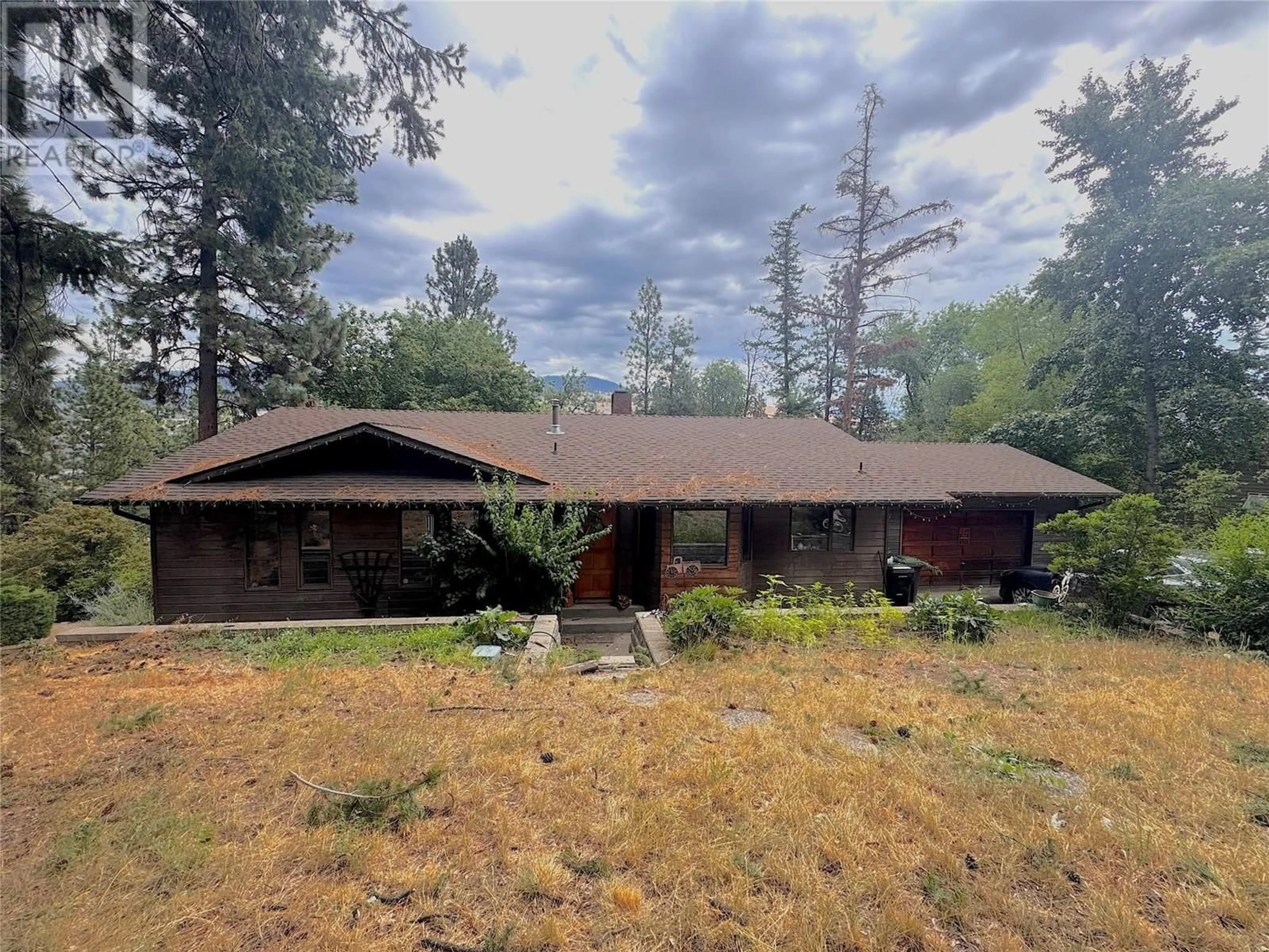 A pic from outside/outdoor area/front of a property/back of a property/a pic from drone, unknown for 10959 EVA ROAD, Lake Country British Columbia V4V1H4