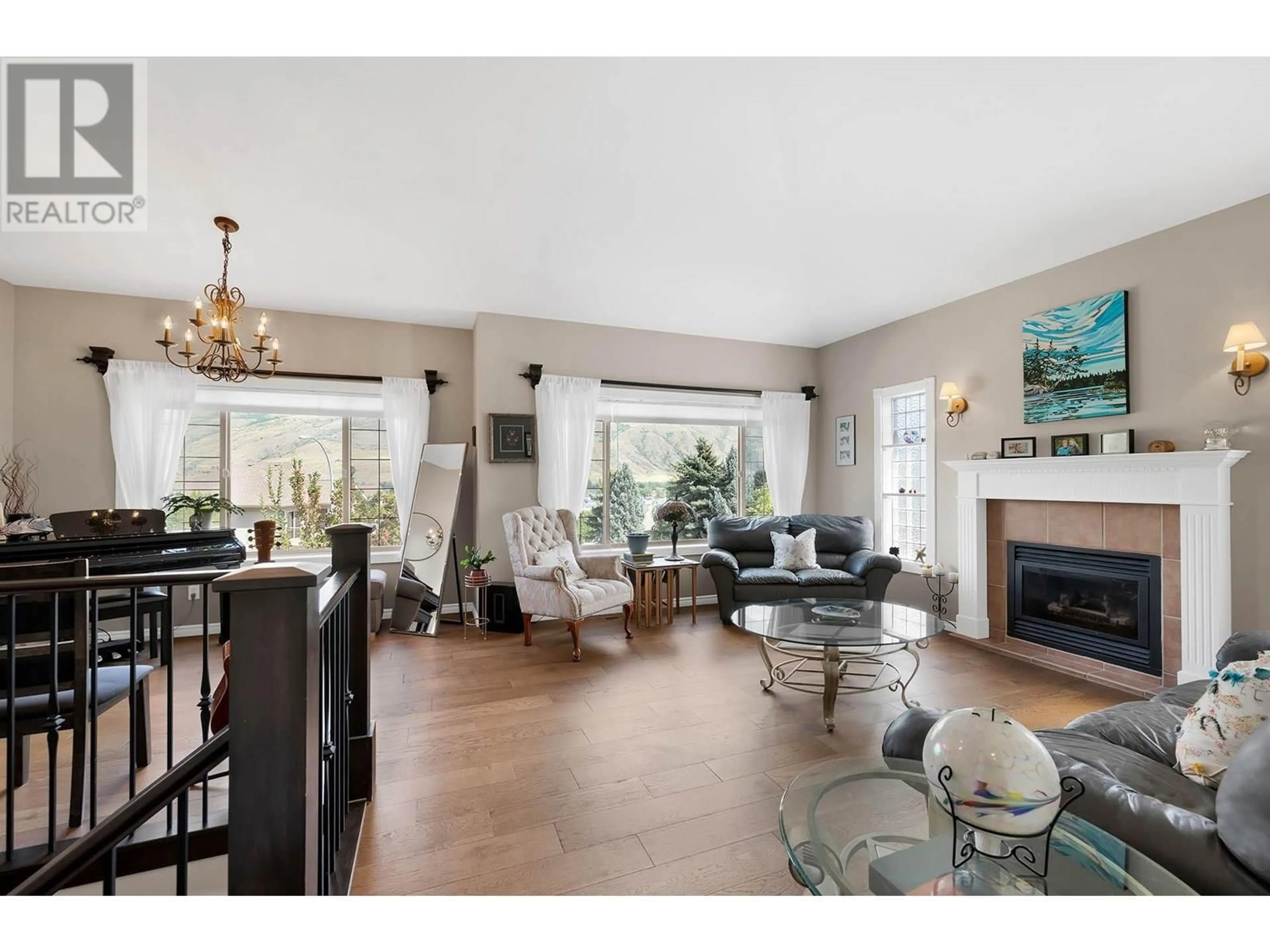 Living room with furniture, unknown for 996 PINE SPRINGS ROAD, Kamloops British Columbia V2B8H2