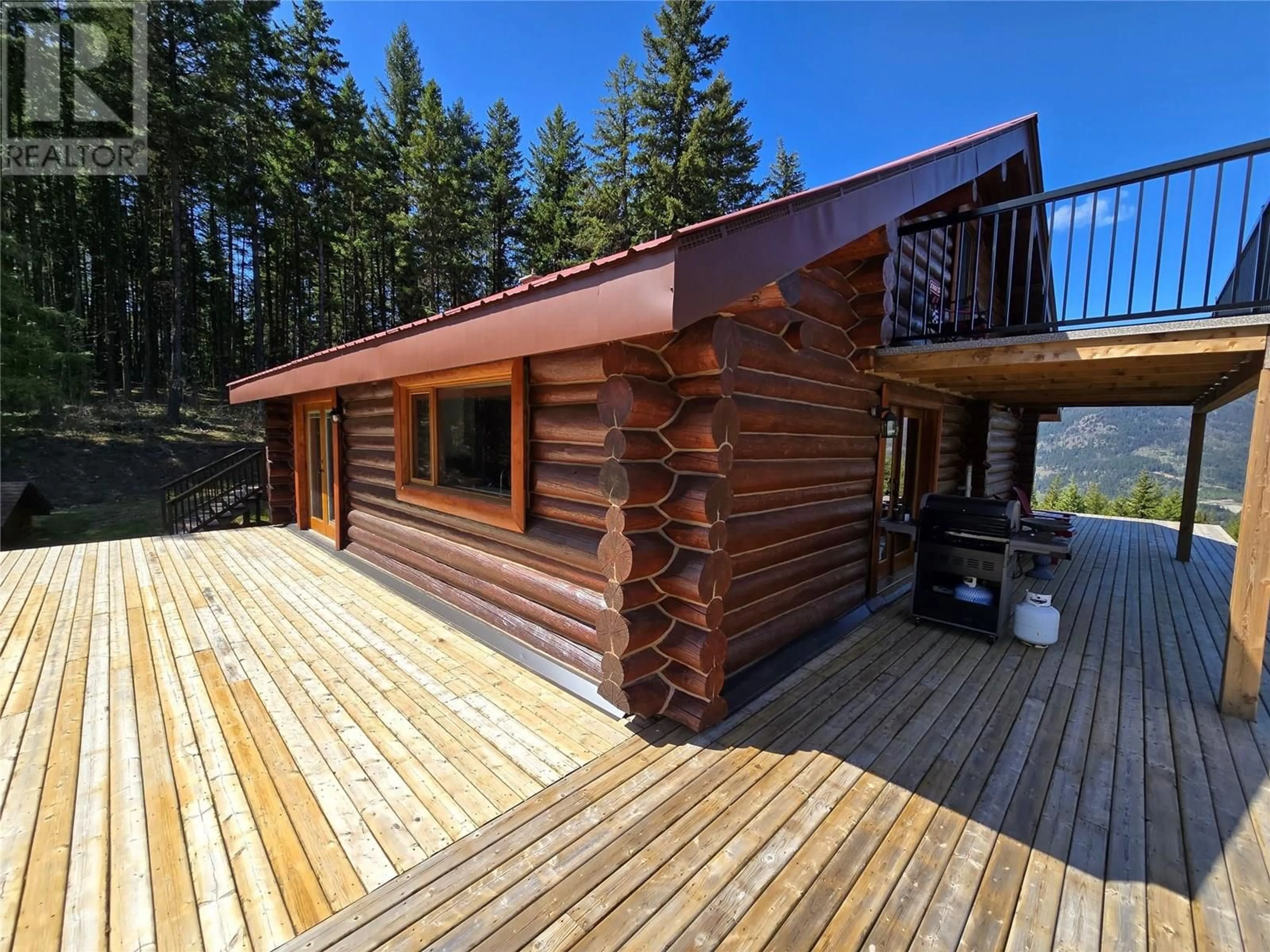 Patio, unknown for 2358 DUNN LAKE ROAD, Clearwater British Columbia V0E1N0