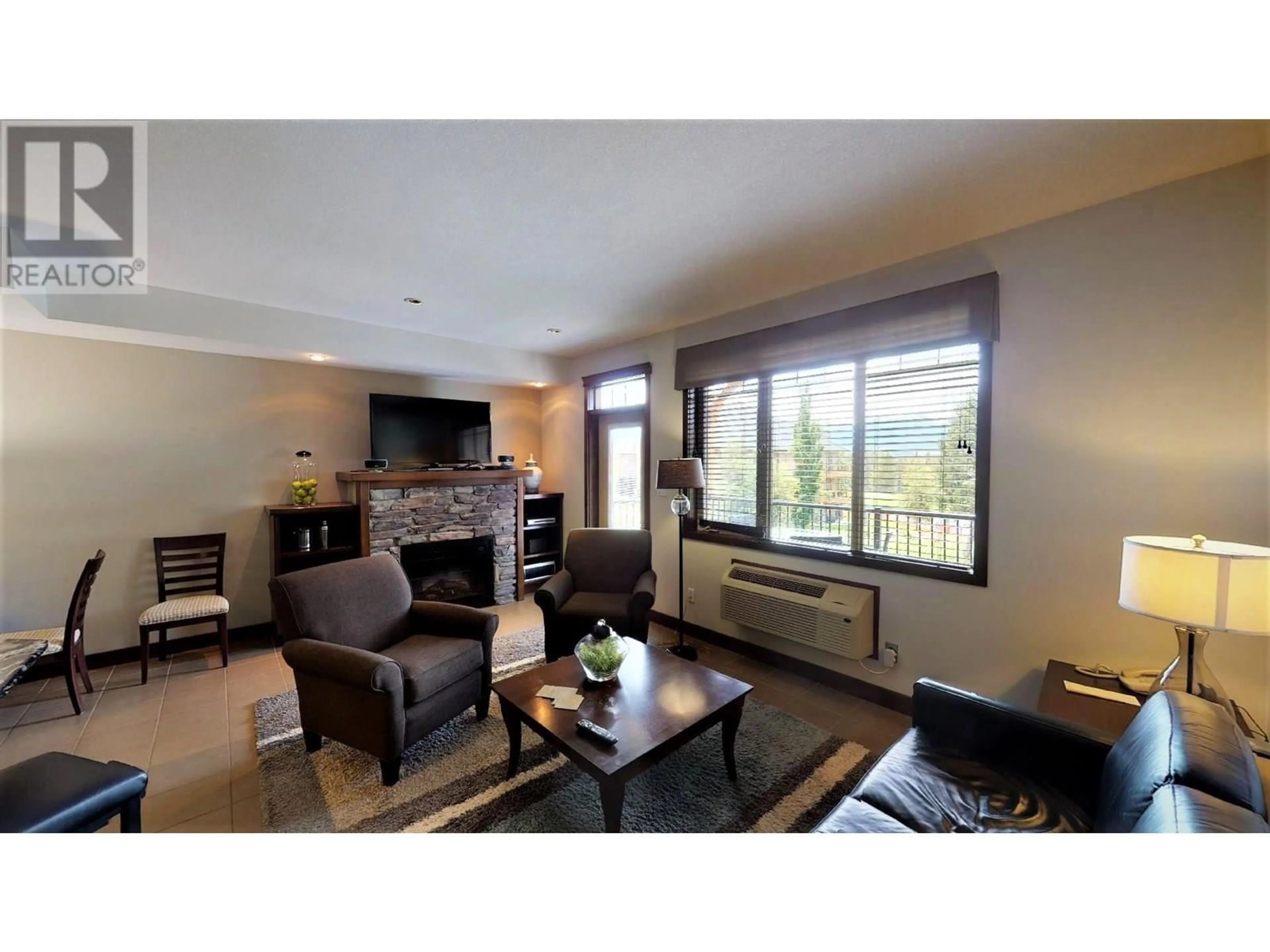 Living room with furniture, unknown for 725 G - 700 BIGHORN BOULEVARD, Radium Hot Springs British Columbia V0A1M0