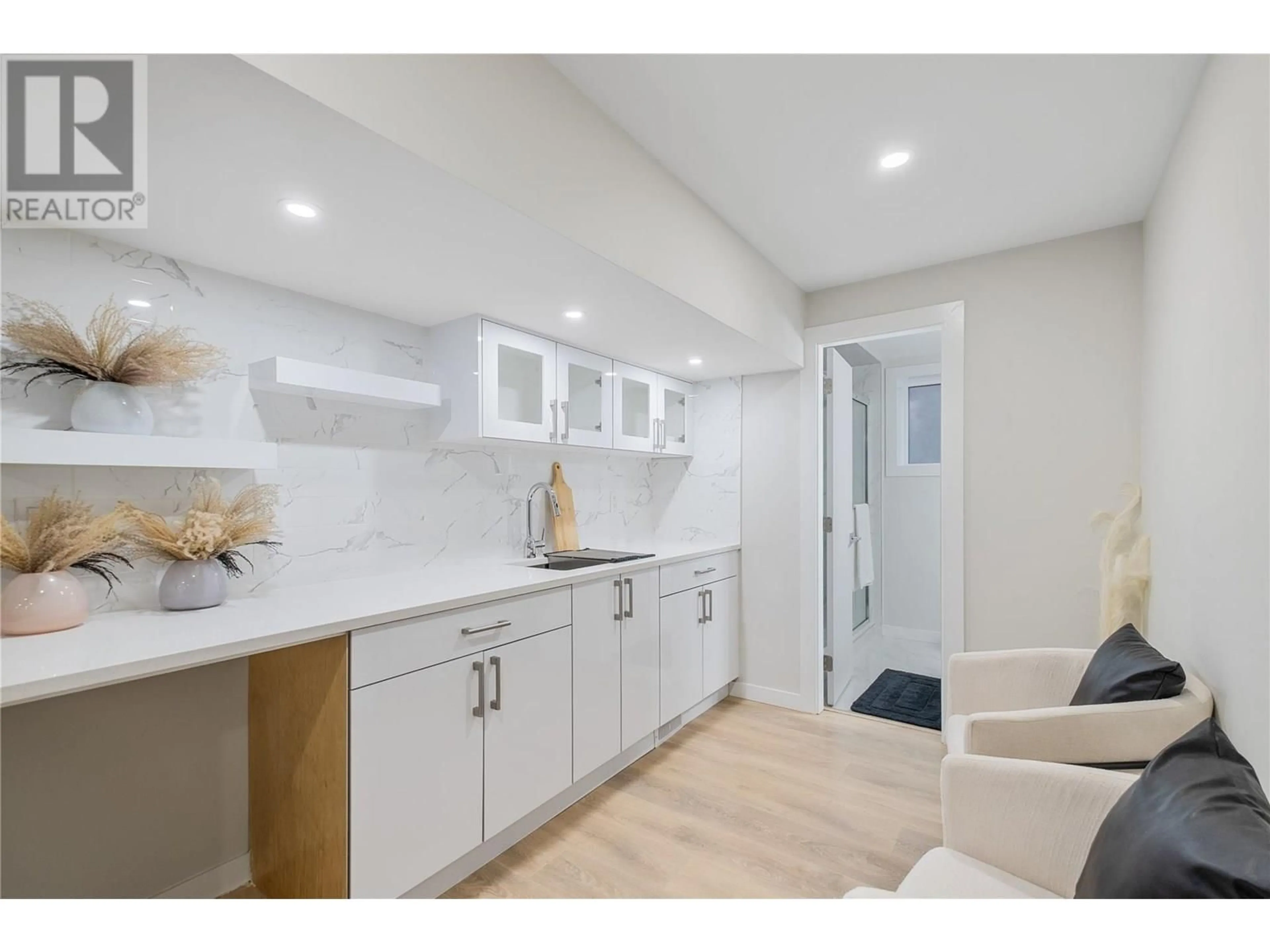 Unknown for 1291 MOUNTAINVIEW STREET, Kelowna British Columbia V1Y4M9