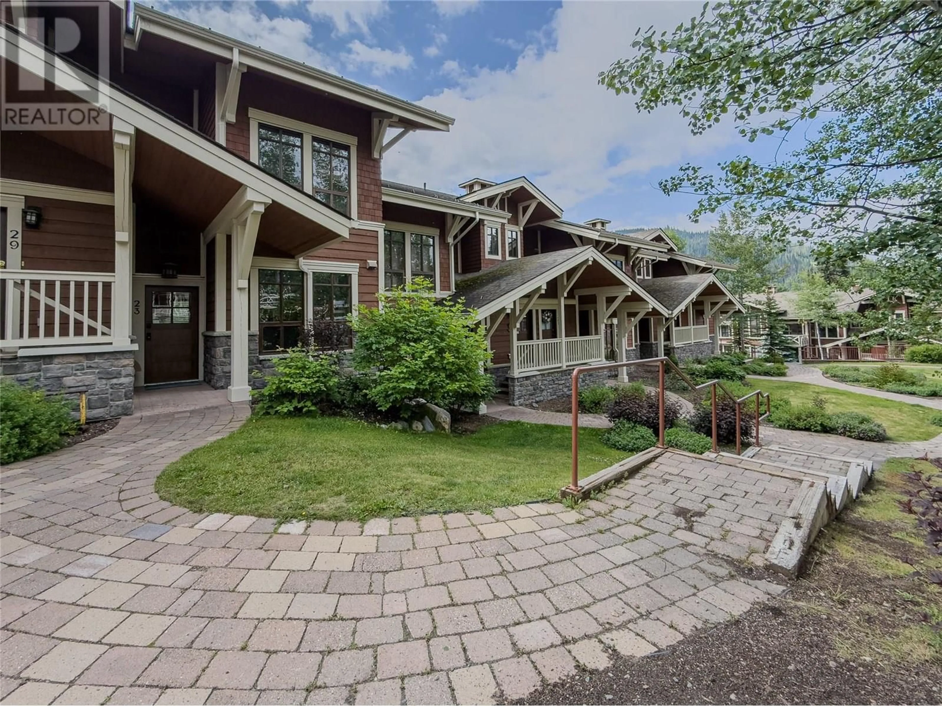 Patio, mountain view for 23 - 5005 VALLEY DRIVE, Kamloops British Columbia V0E5N0