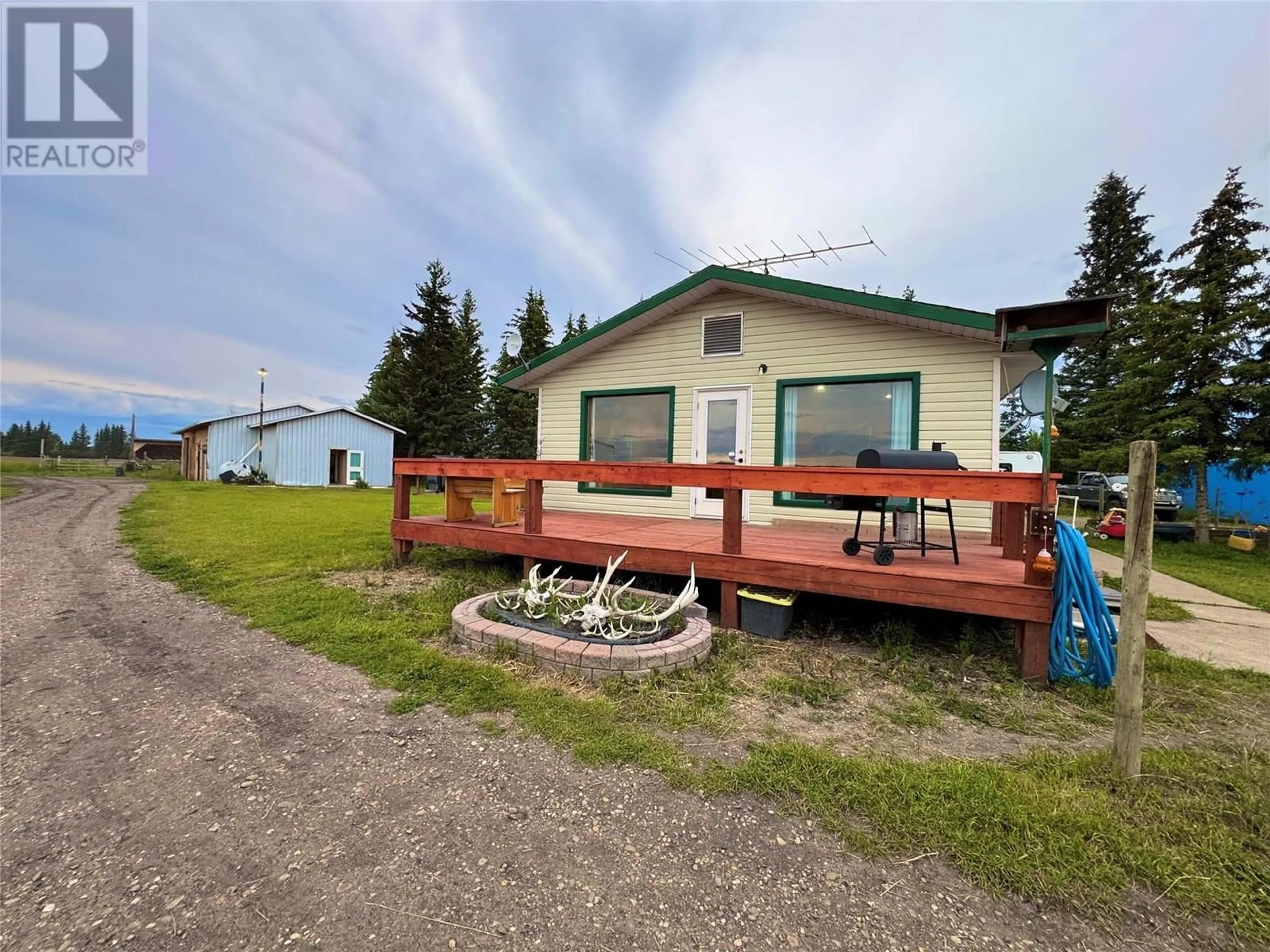 A pic from outside/outdoor area/front of a property/back of a property/a pic from drone, building for 15451 OLD EDMONTON HIGHWAY, Dawson Creek British Columbia V0C2L0
