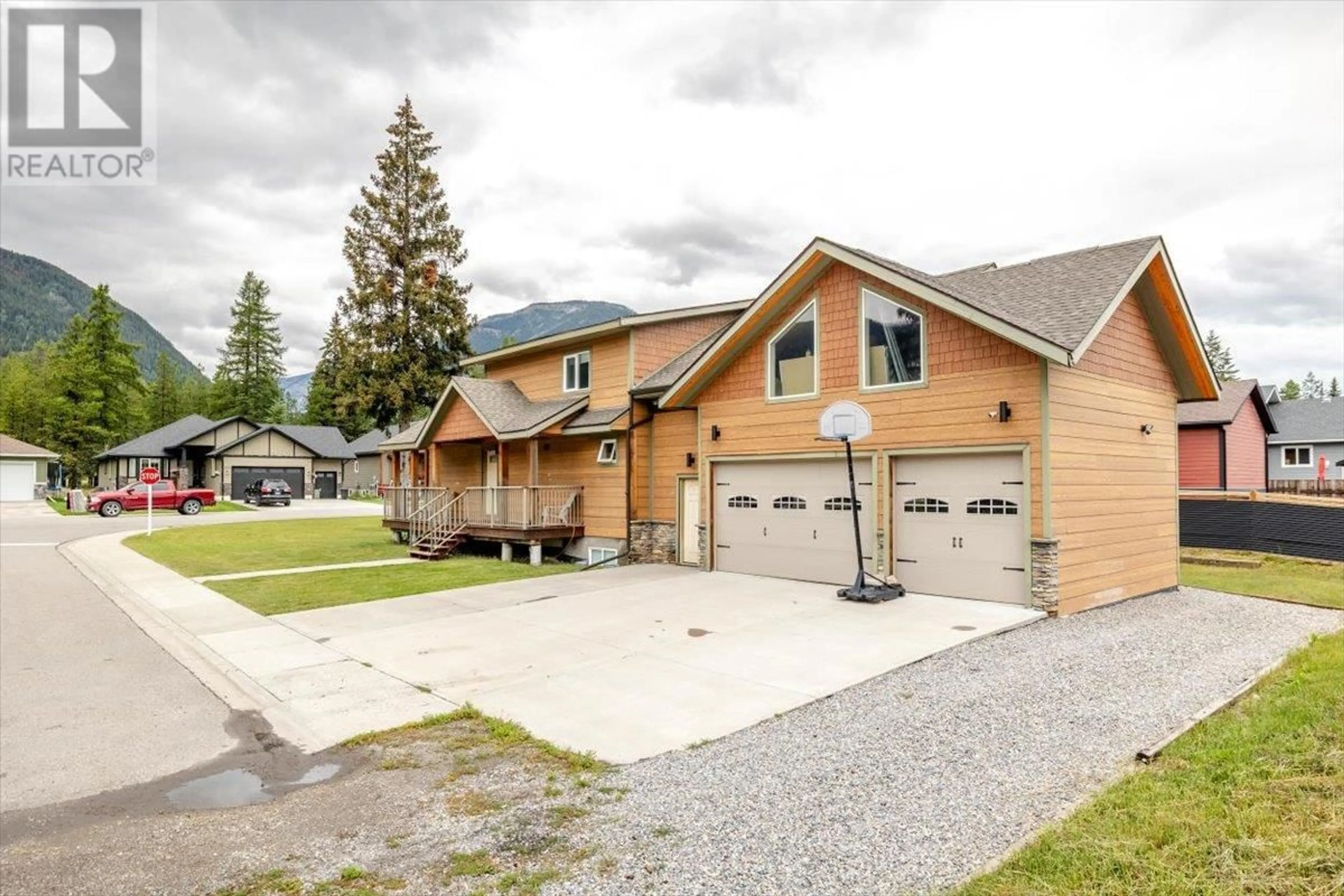 Unknown for 2074 GOLDEN EAGLE DRIVE, Sparwood British Columbia V0B2G2