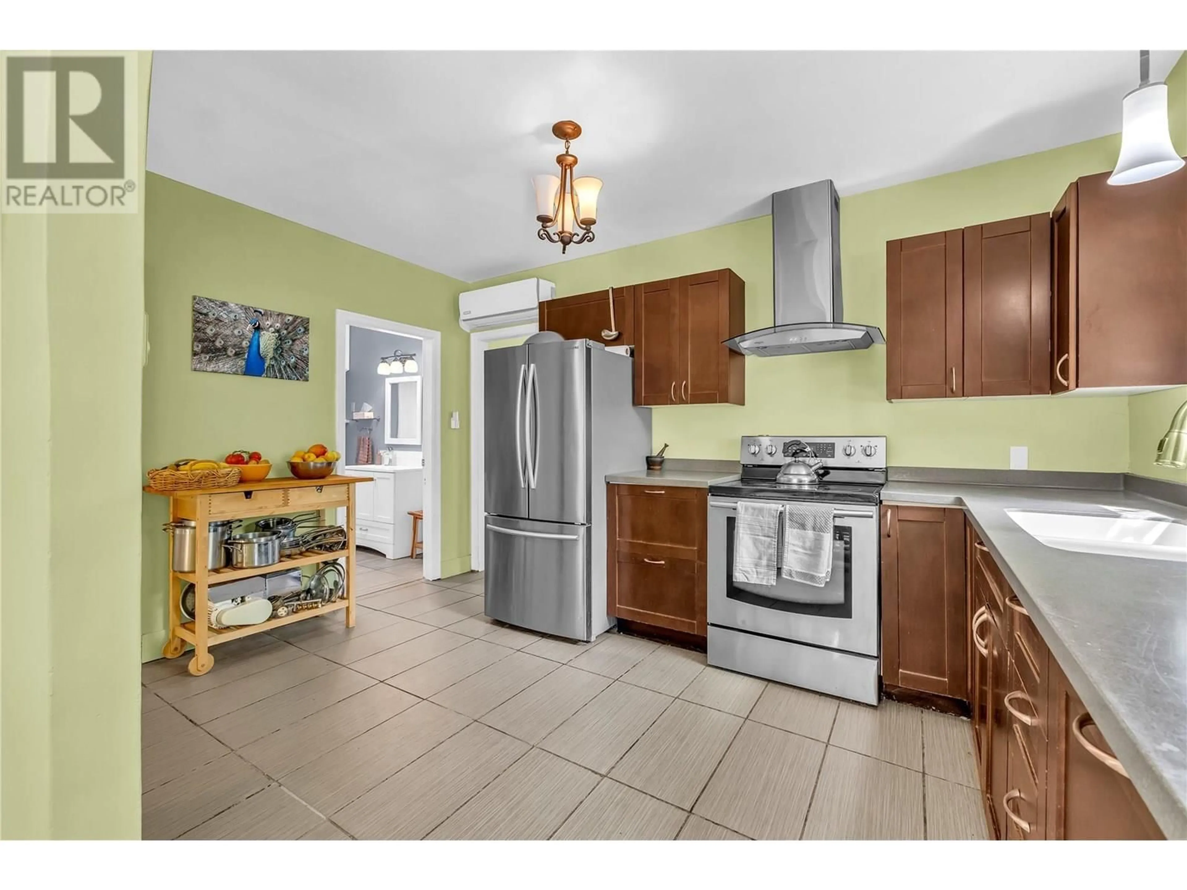 Unknown for 360/370 ROBINSON AVENUE, Naramata British Columbia V0H1N0