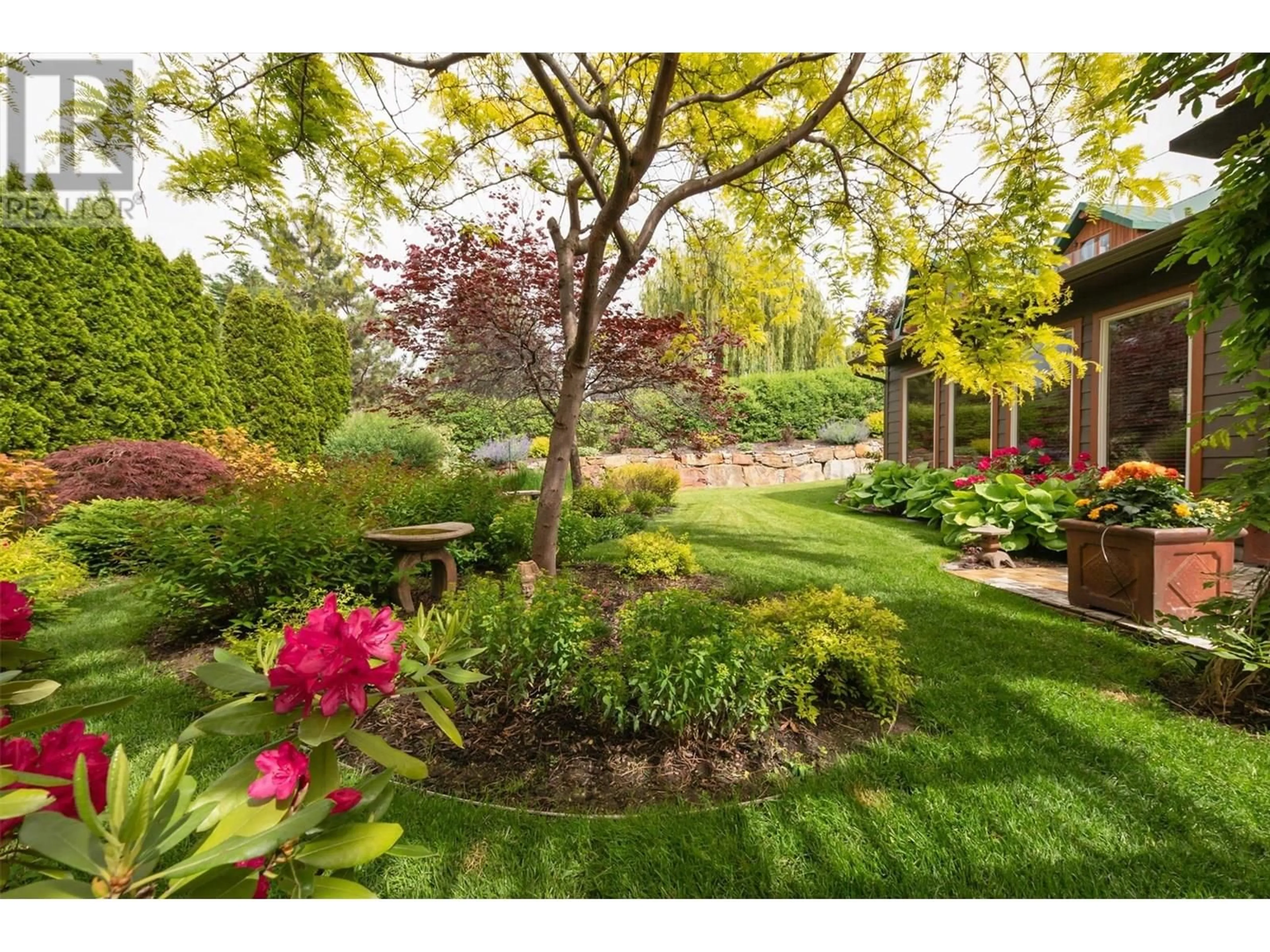 Patio, unknown for 5259 CHUTE LAKE ROAD, Kelowna British Columbia V1W4K8