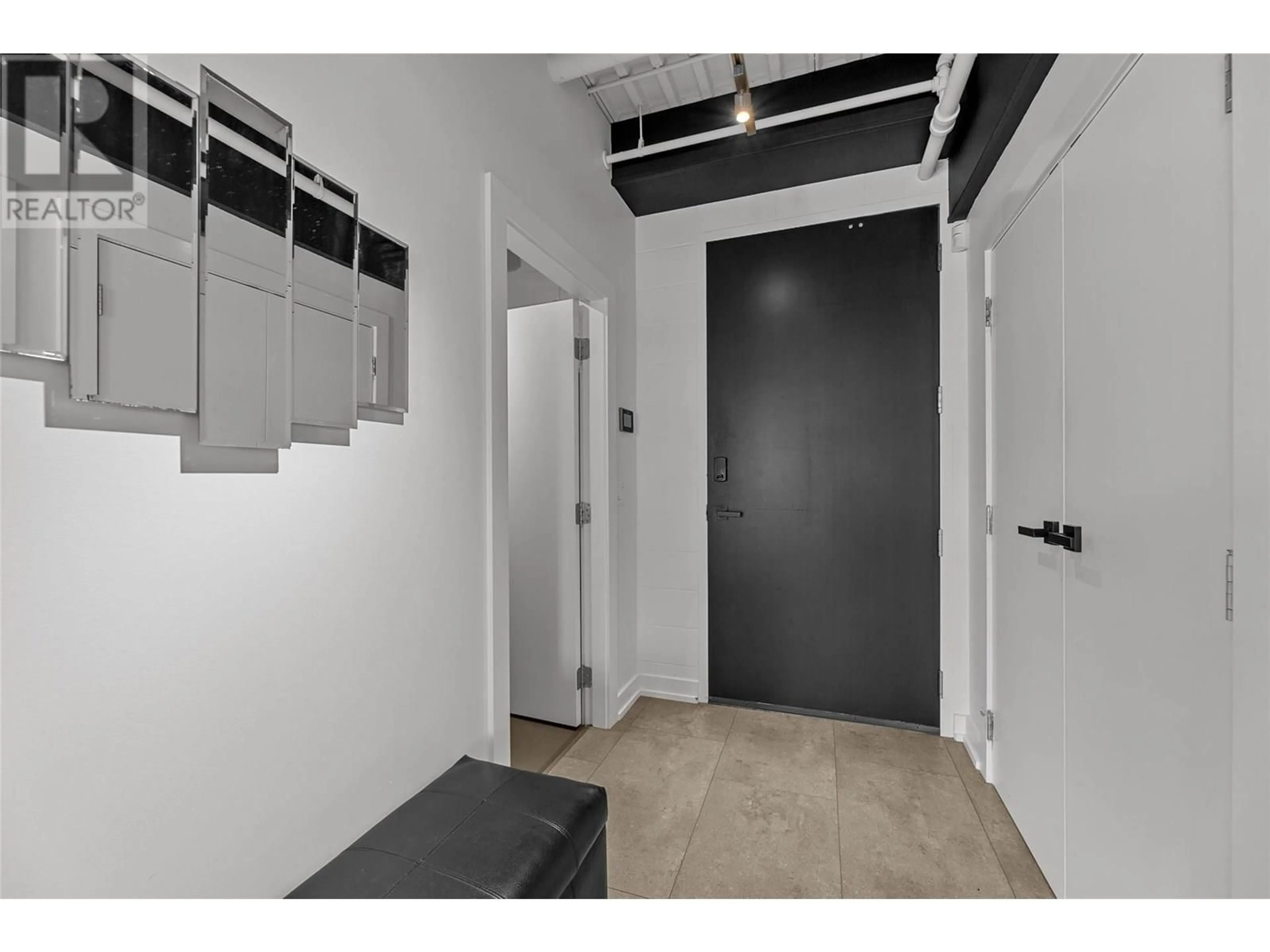 Unknown for 601 - 1630 PANDOSY STREET, Kelowna British Columbia V1Y1P7