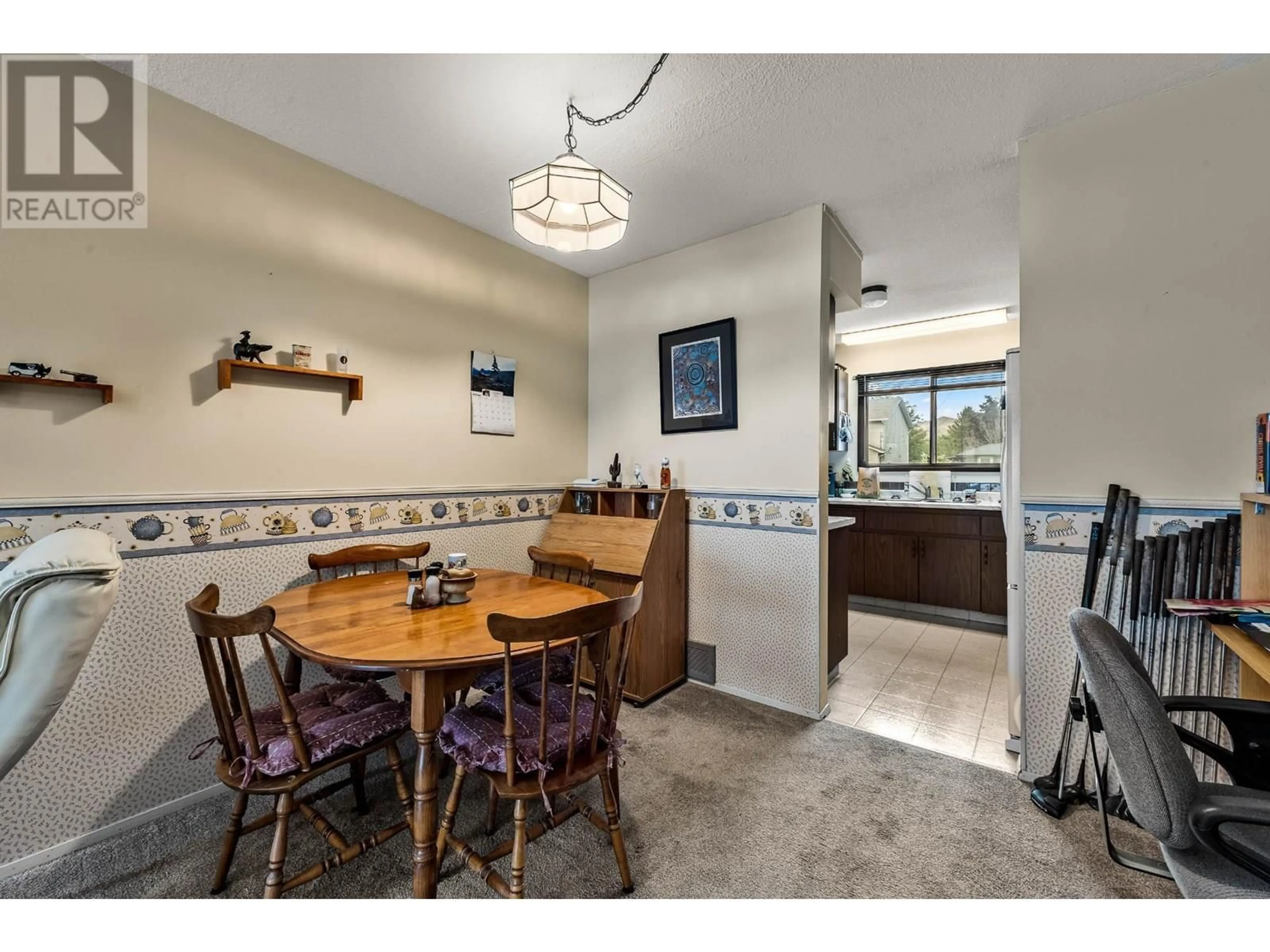 Dining room, ceramic/tile floor for 3 - 840 DESMOND STREET, Kamloops British Columbia V2B5K4