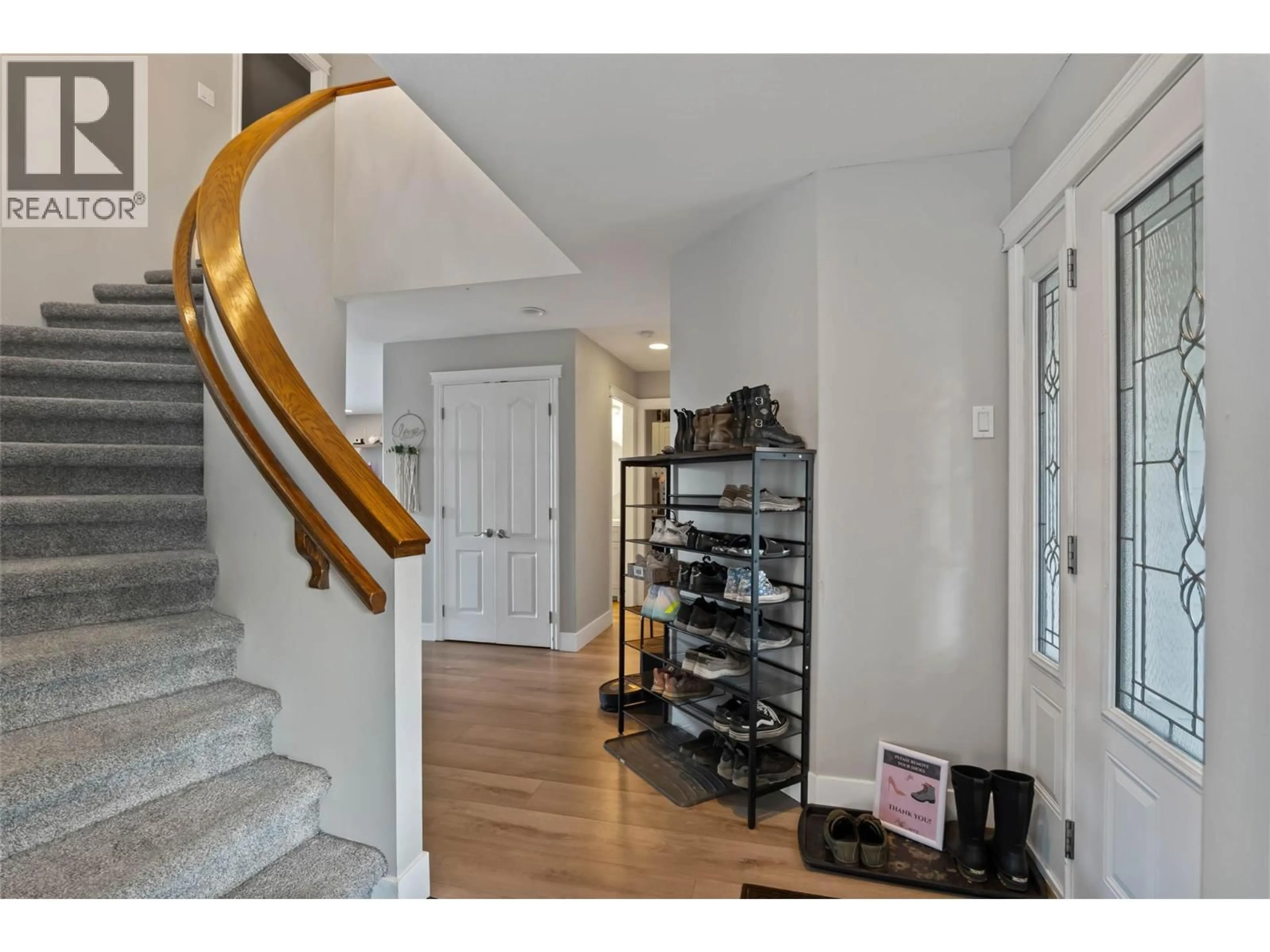 Indoor entryway for 2608 BENTALL DRIVE, Kamloops British Columbia V1S2B5