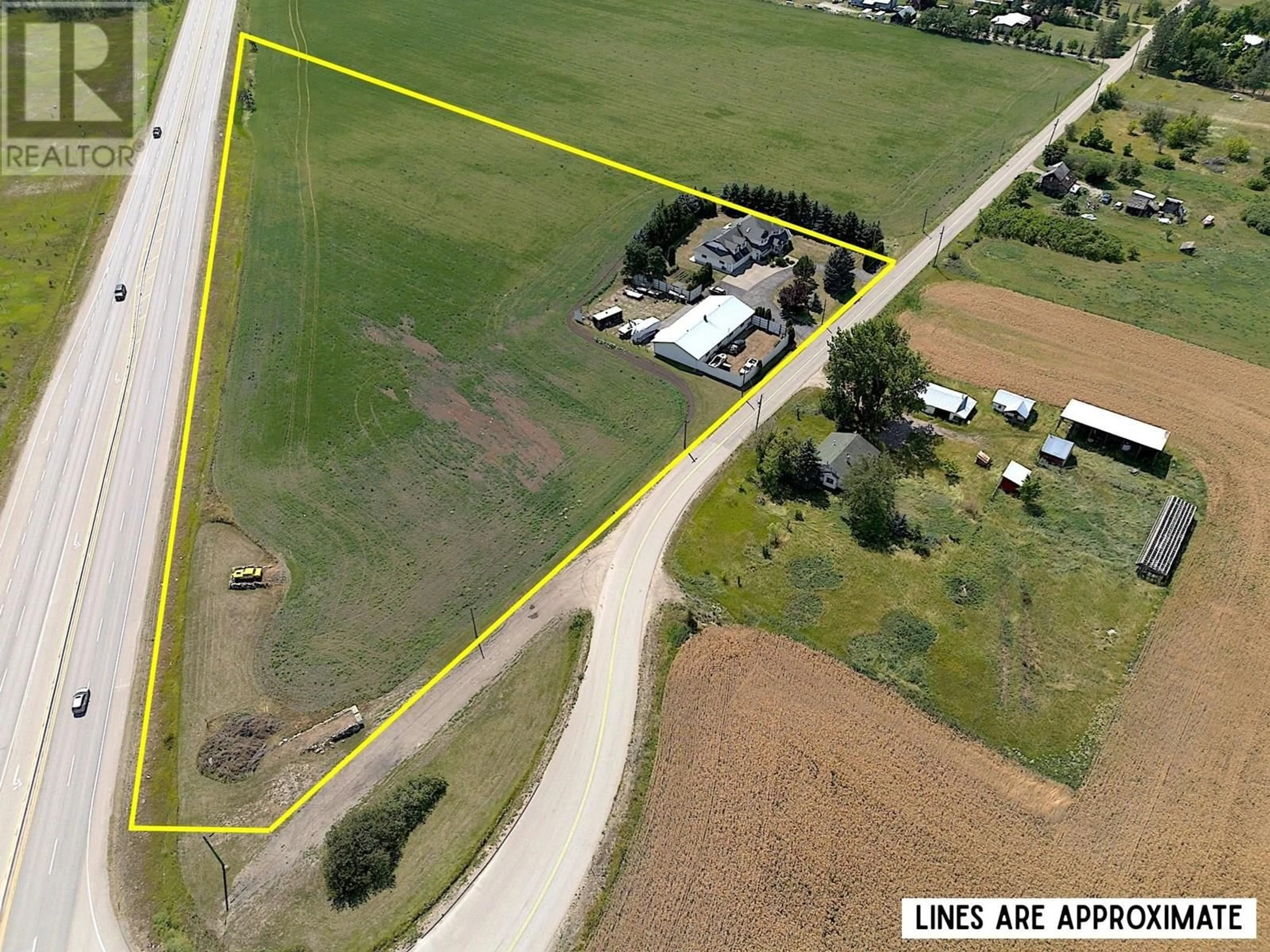 A pic from outside/outdoor area/front of a property/back of a property/a pic from drone, street for 135 PLEASANT VALLEY CROSS ROAD, Armstrong British Columbia V4Y0W1