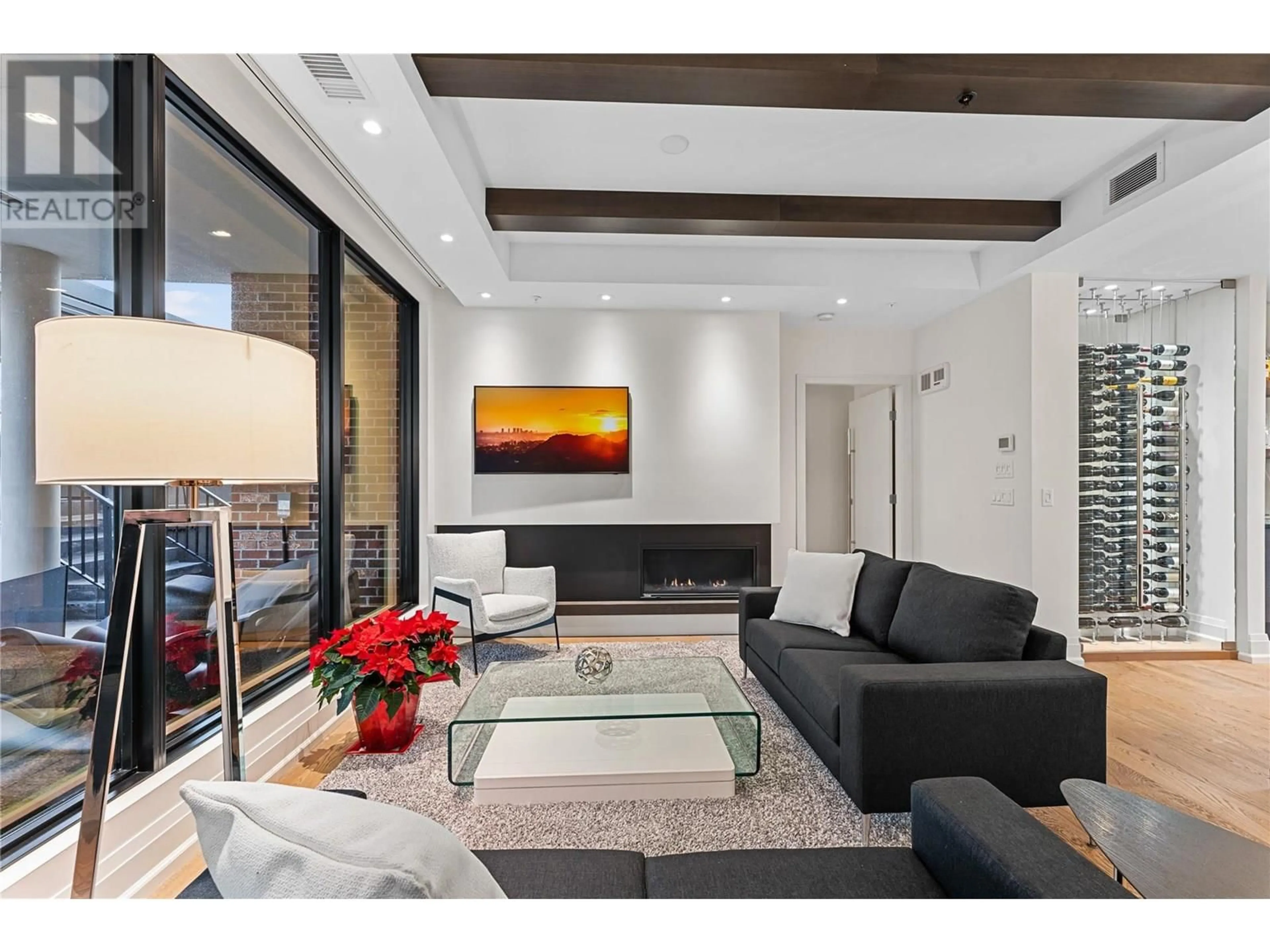 Living room with furniture, unknown for 104 - 460 GROVES AVENUE, Kelowna British Columbia V1Y4Y5