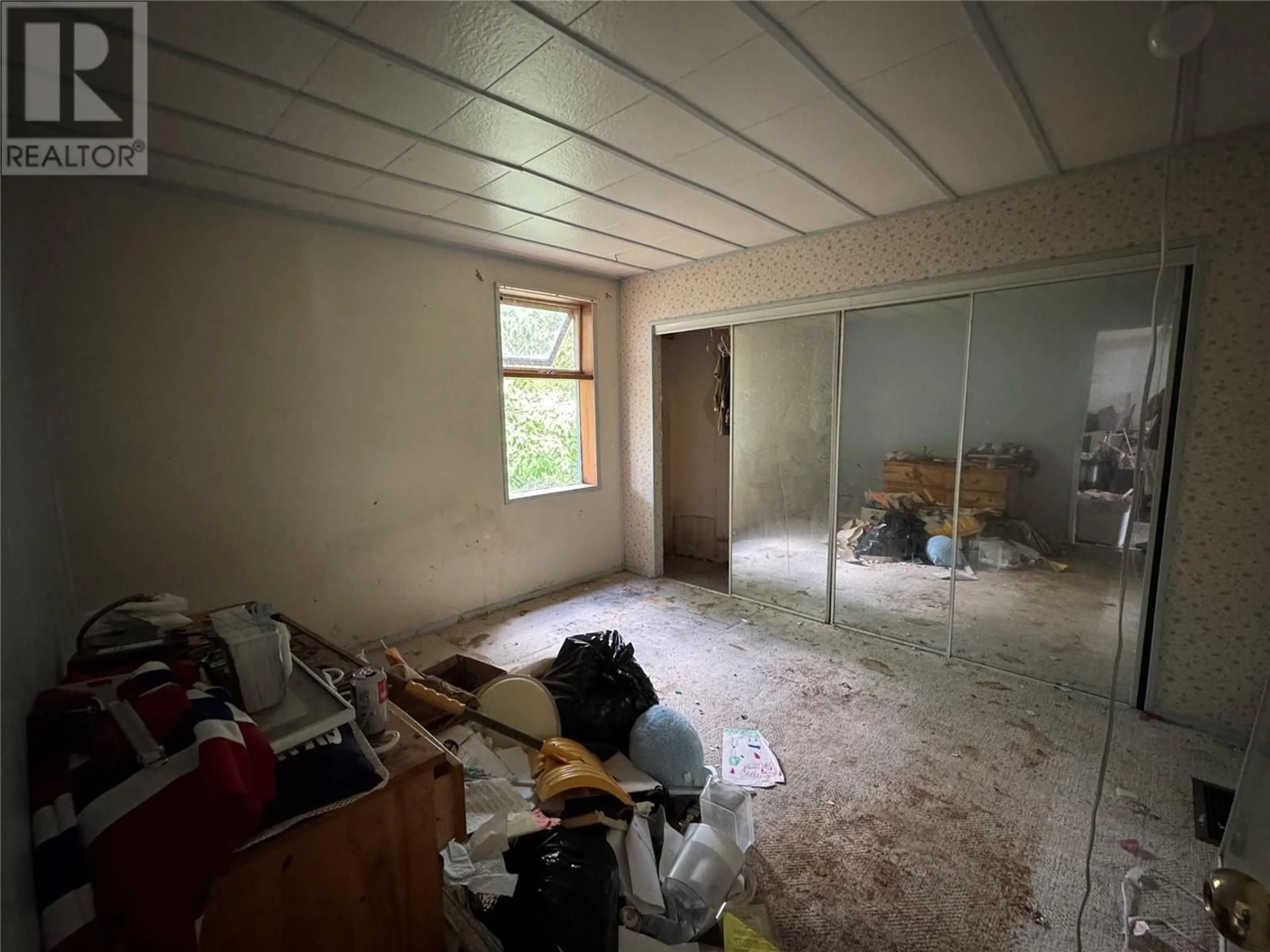 A pic of a room for 430 9TH AVENUE, Montrose British Columbia V0G1P0