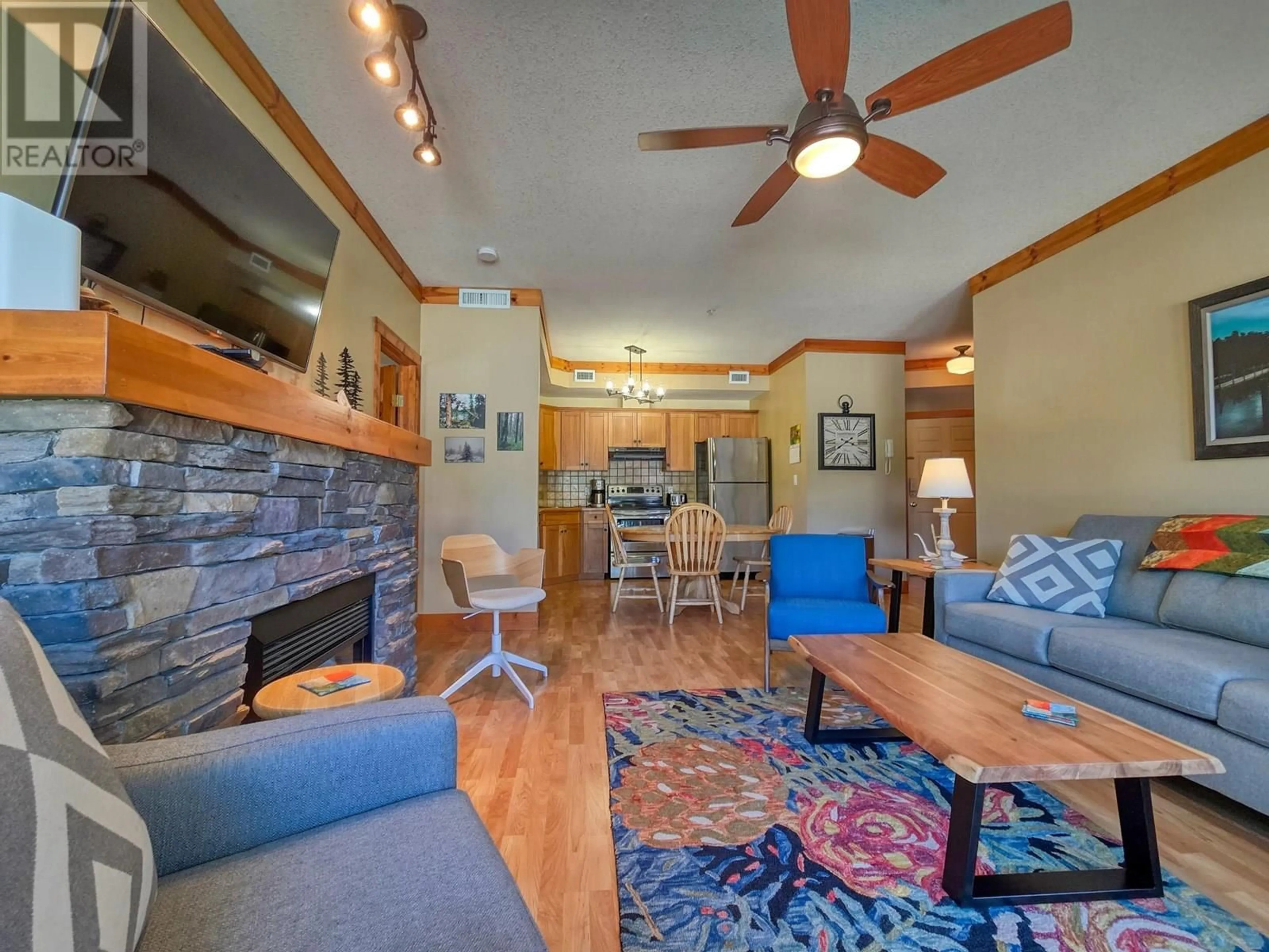 Living room with furniture, unknown for 112 - 701 14A CRESCENT, Invermere British Columbia V0A1K4